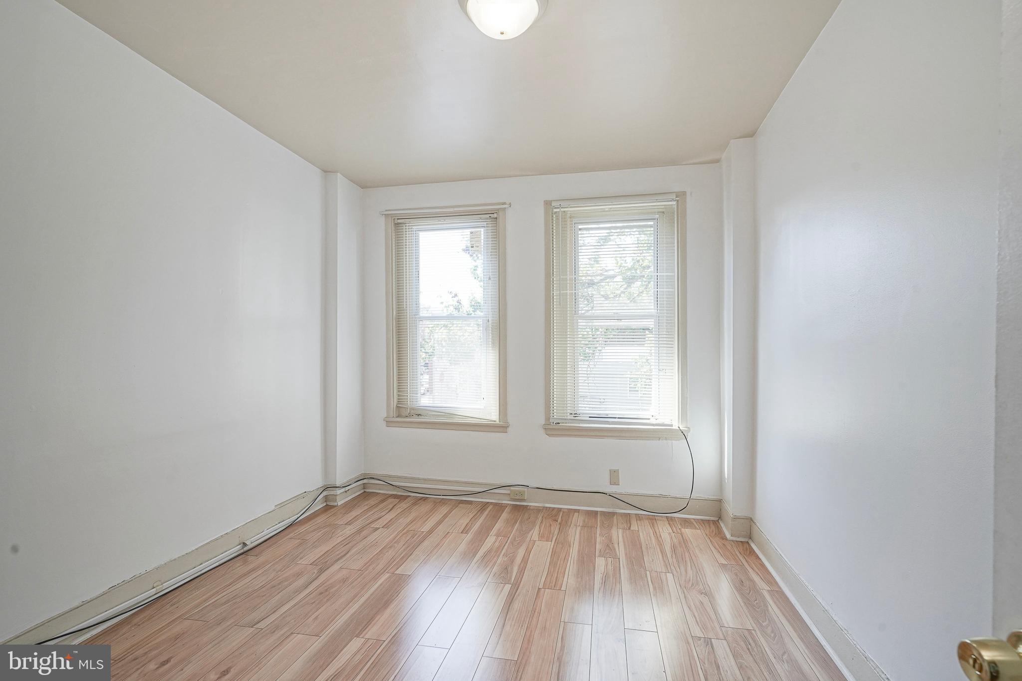 POINT BREEZE - Residential