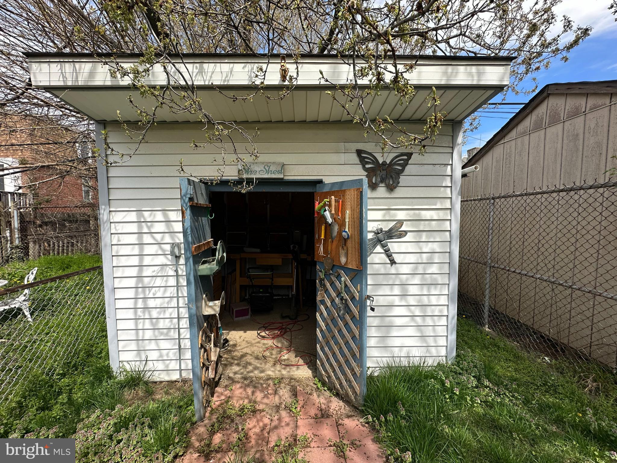 BRIDESBURG - Residential