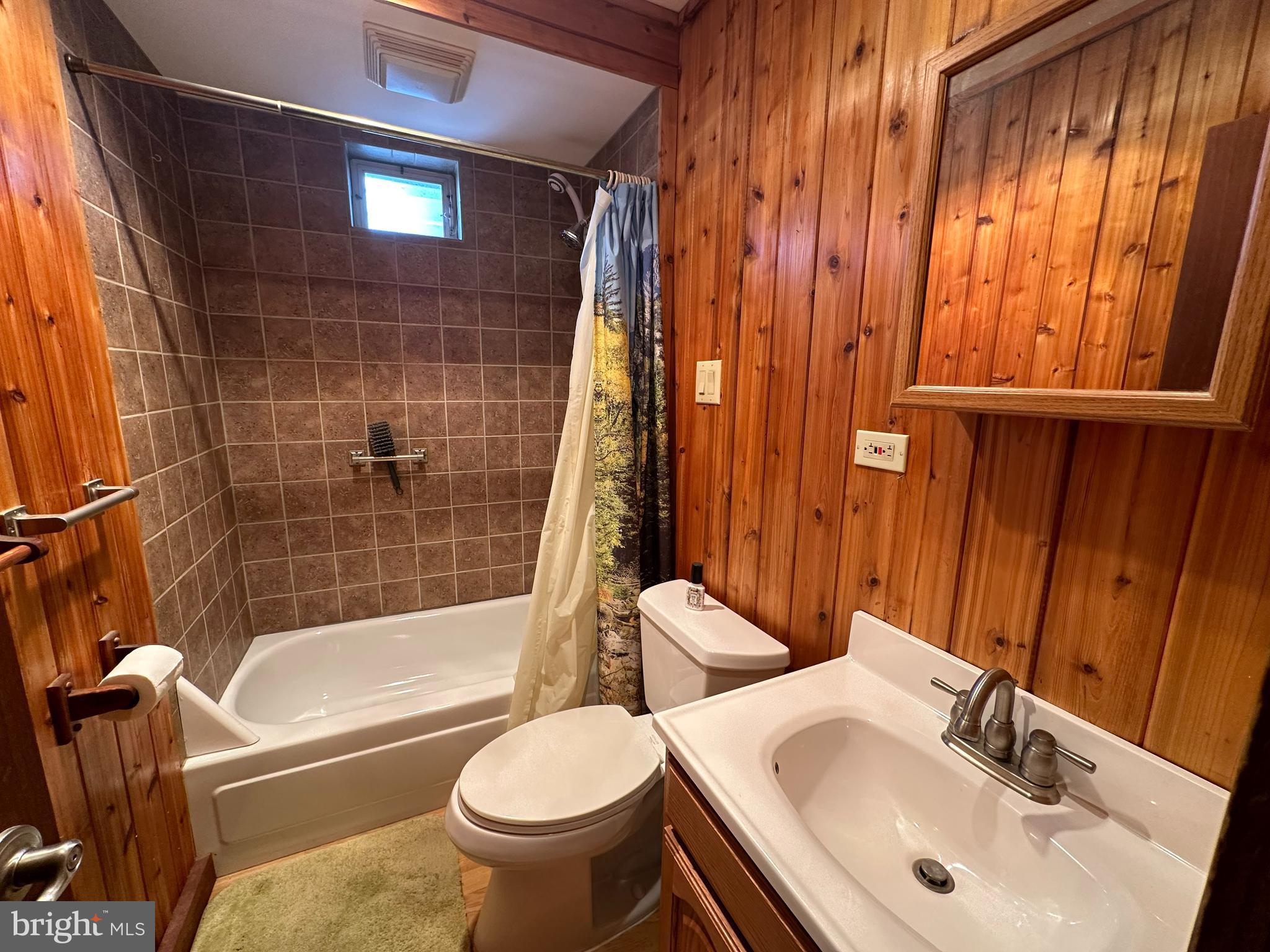 BRIDESBURG - Residential