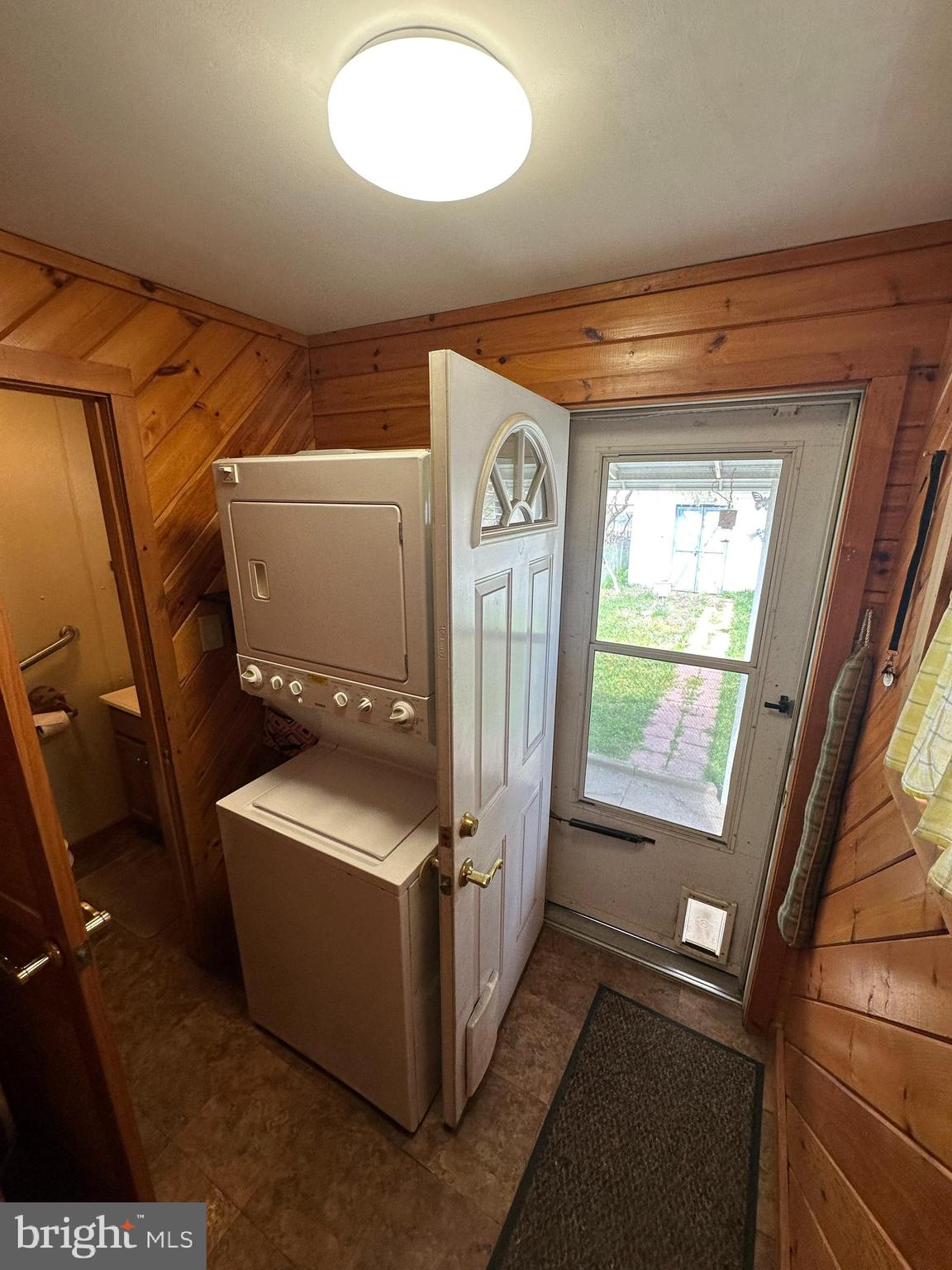 BRIDESBURG - Residential