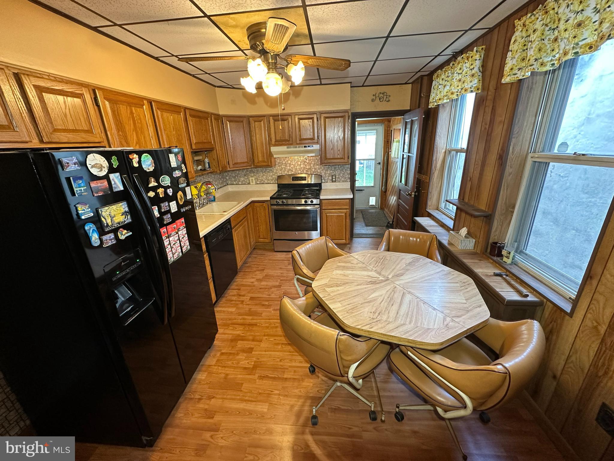 BRIDESBURG - Residential