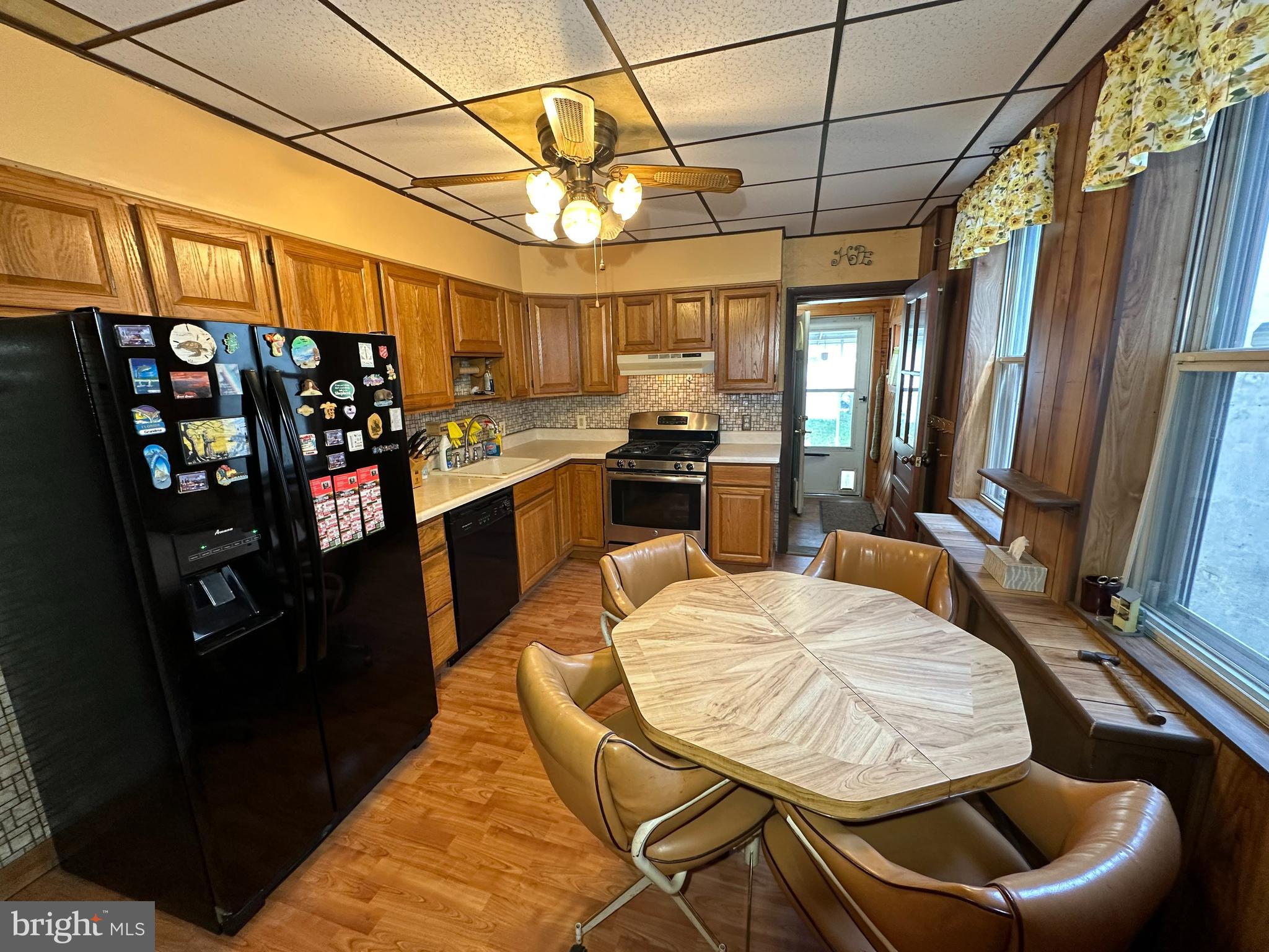 BRIDESBURG - Residential