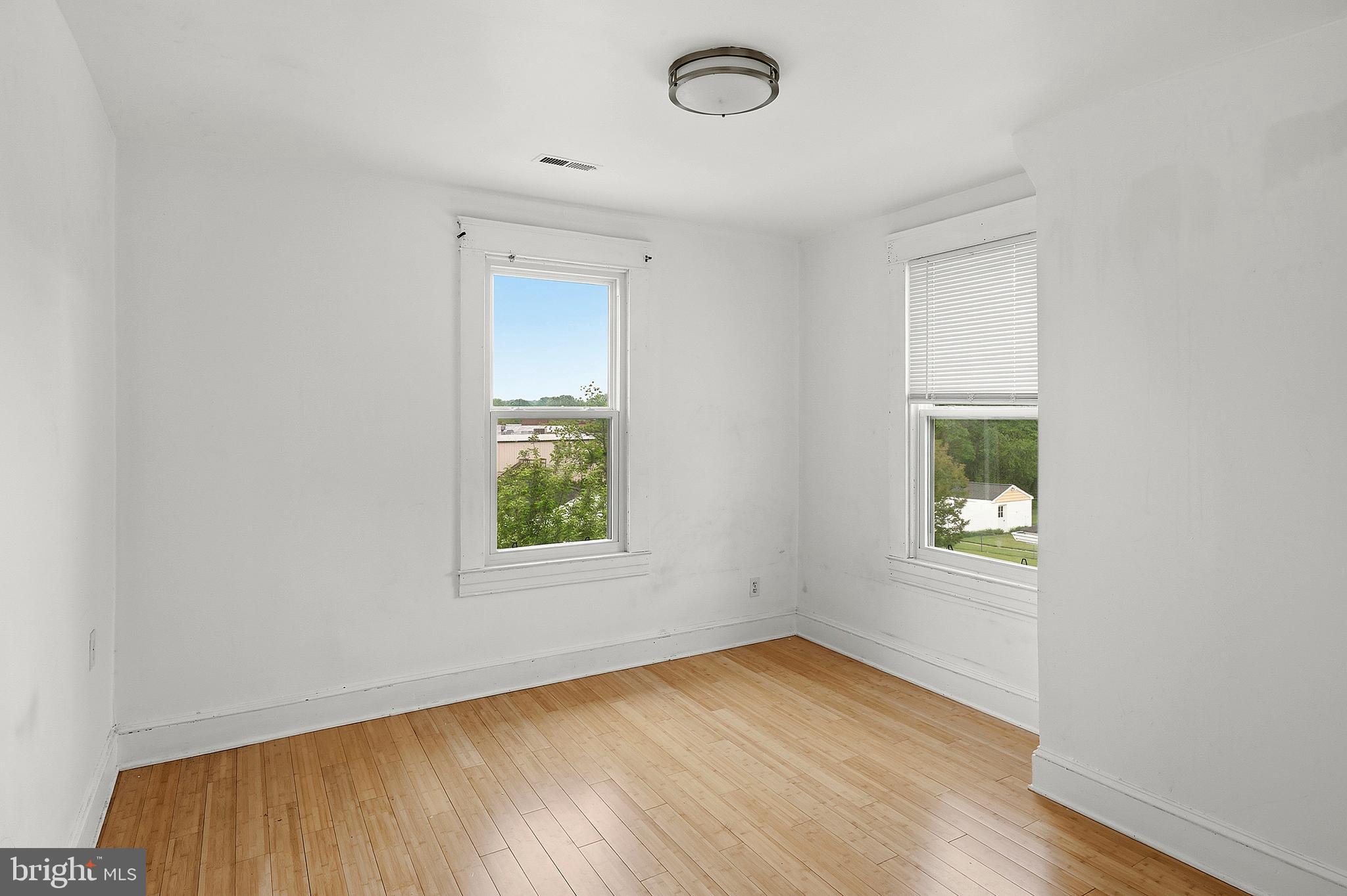 GLEN BURNIE - Residential