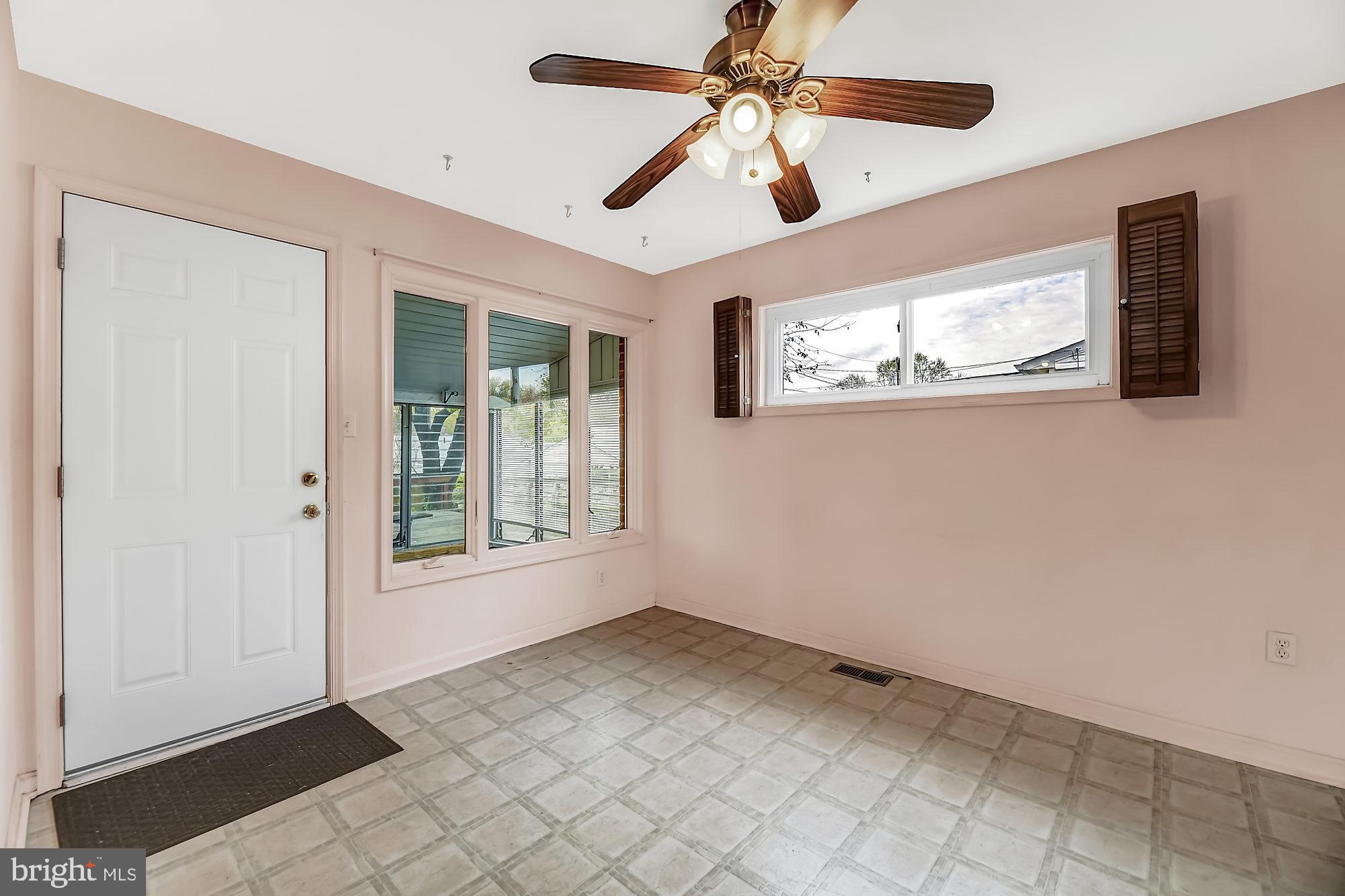 KINGS RIDGE - Residential