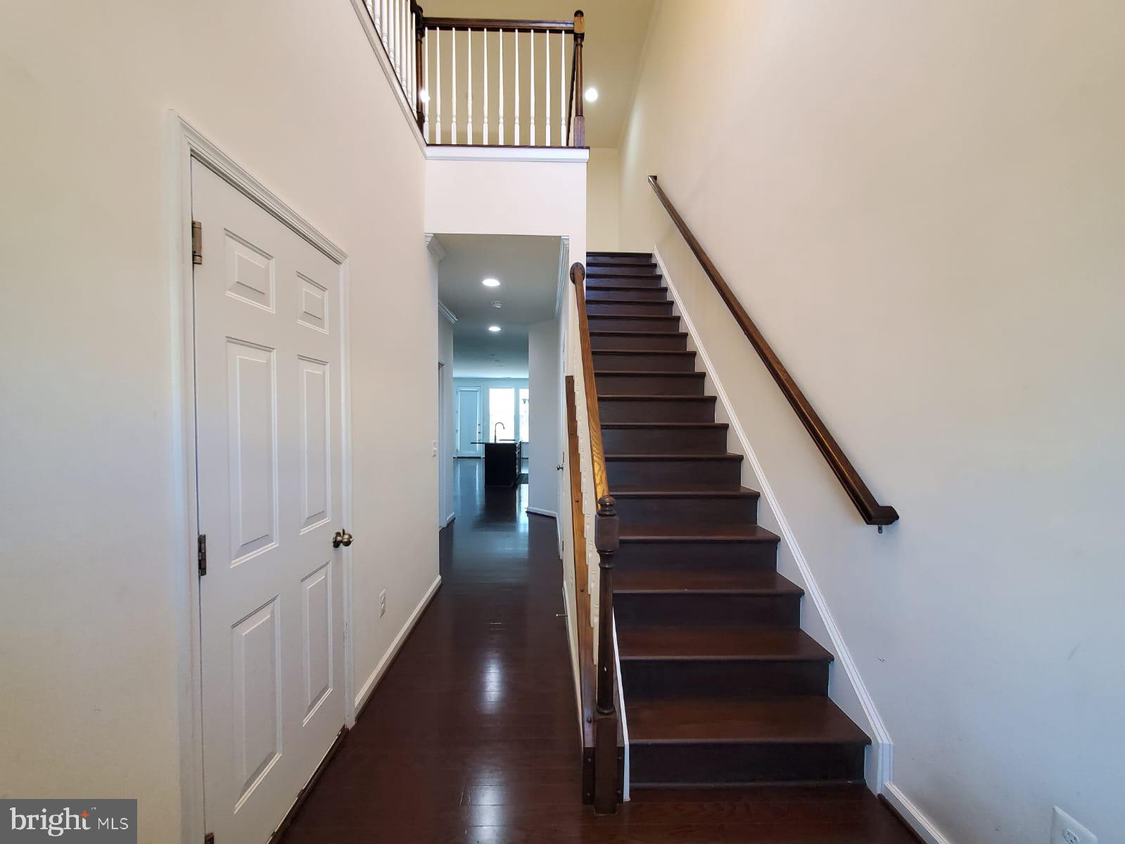 42513 BENFOLD SQUARE