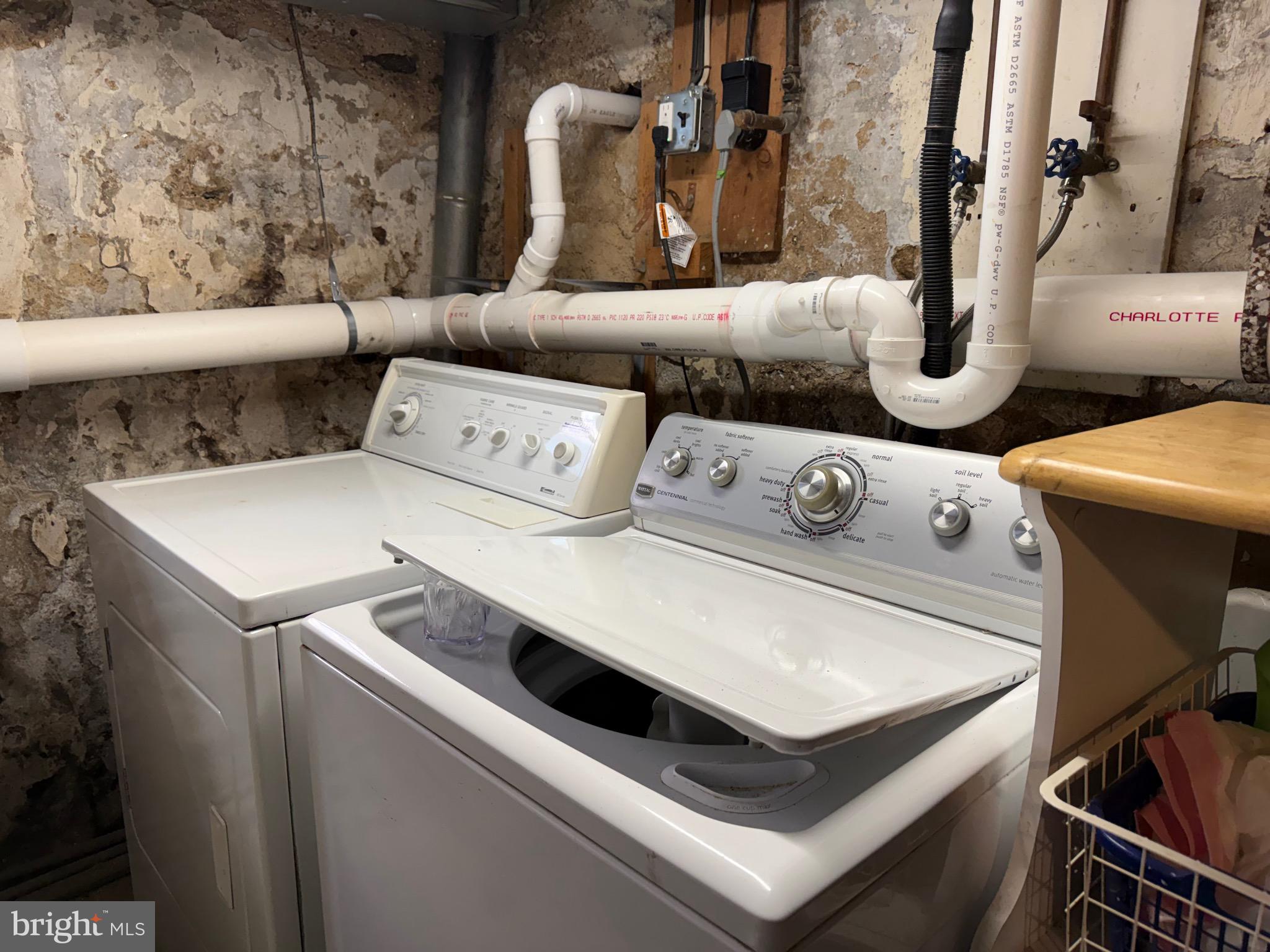 CHELTENHAM VIL - Residential Income