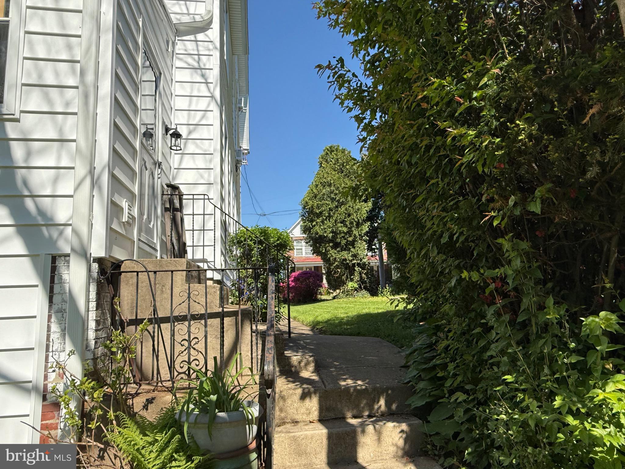 CHELTENHAM VIL - Residential Income