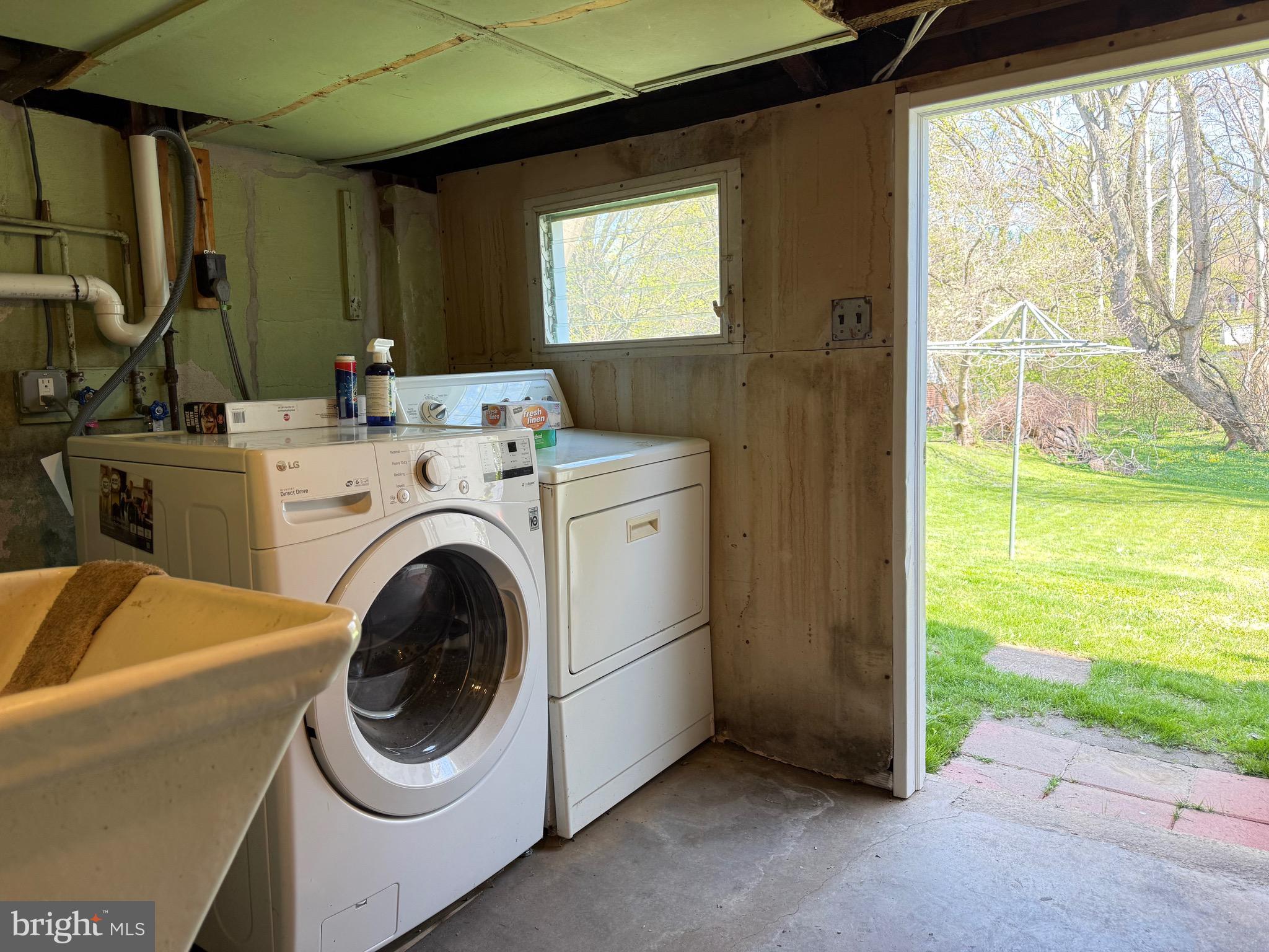 CHELTENHAM VIL - Residential Income