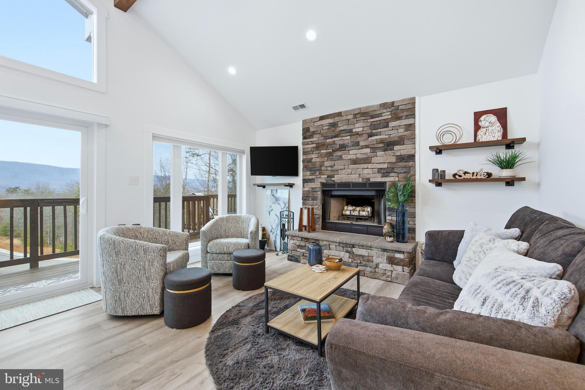 CREEK VALLEY ESTATES - Residential