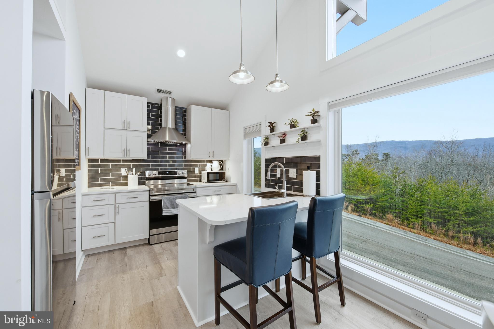 CREEK VALLEY ESTATES - Residential