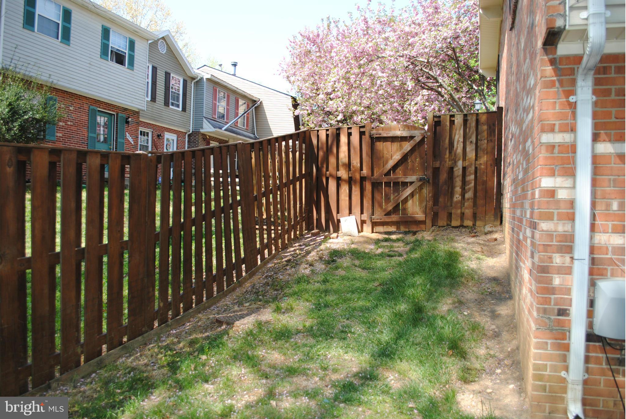 DALE CITY - Residential