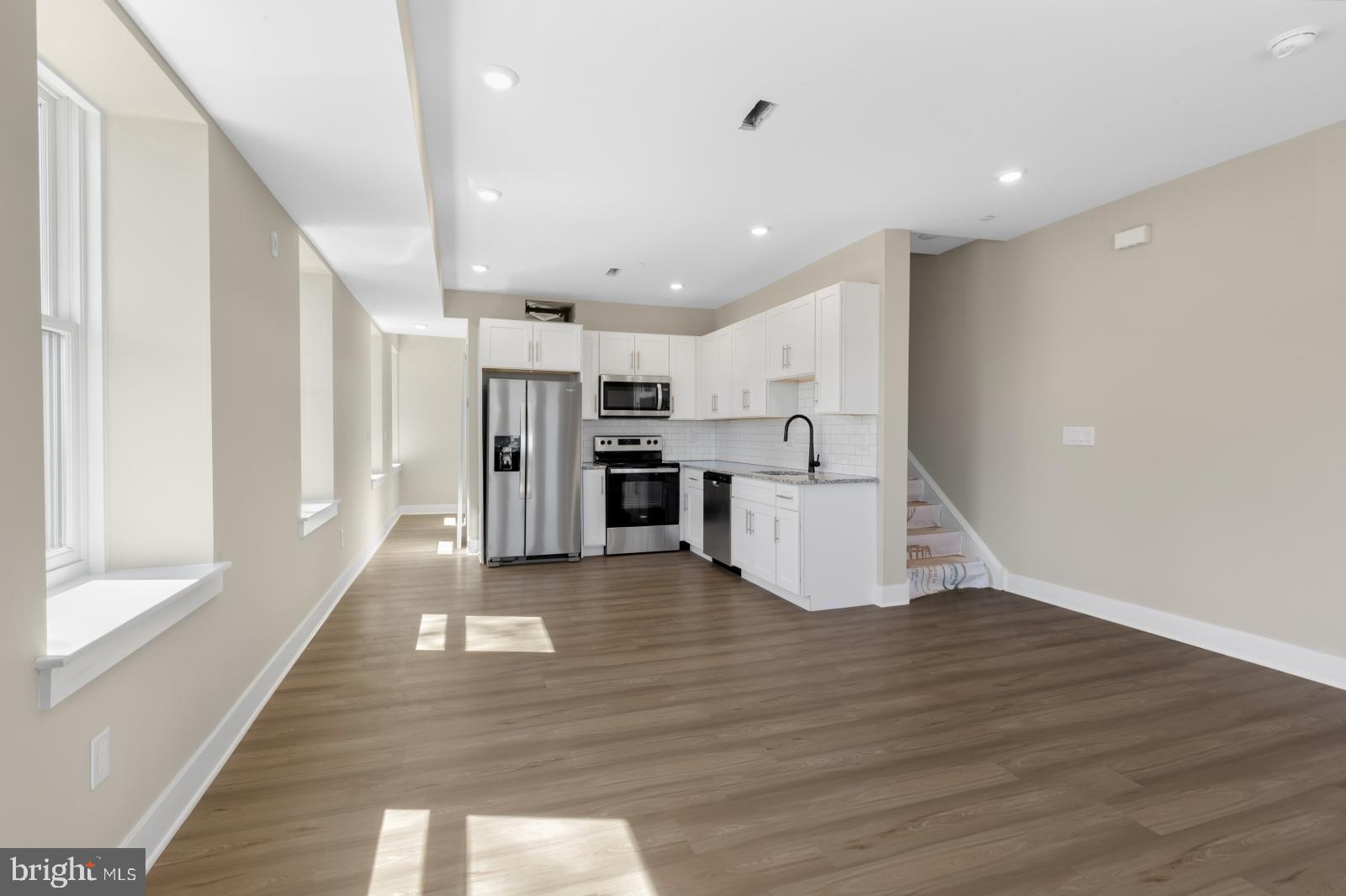 ROXBOROUGH - Residential Lease