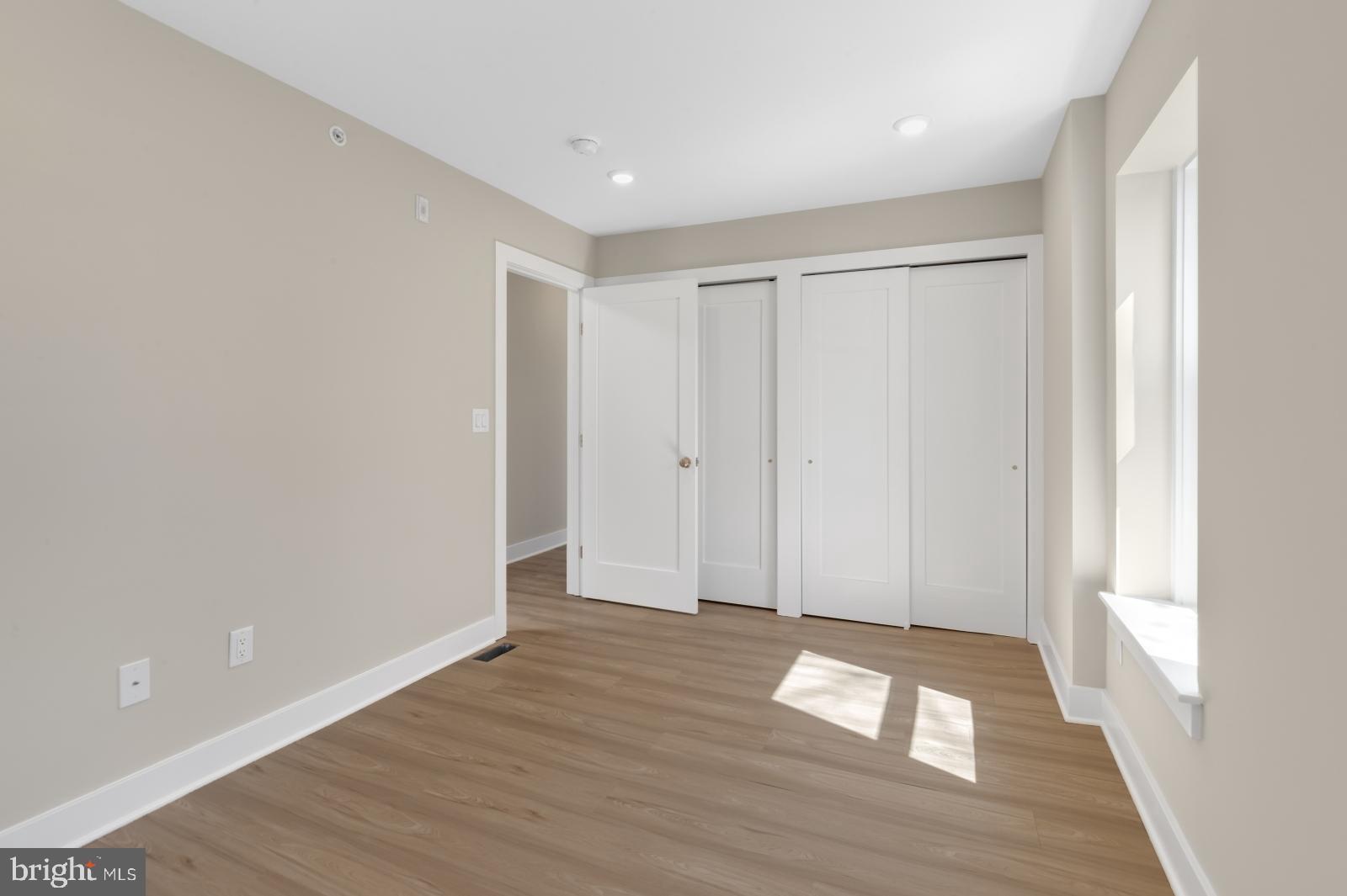 ROXBOROUGH - Residential Lease