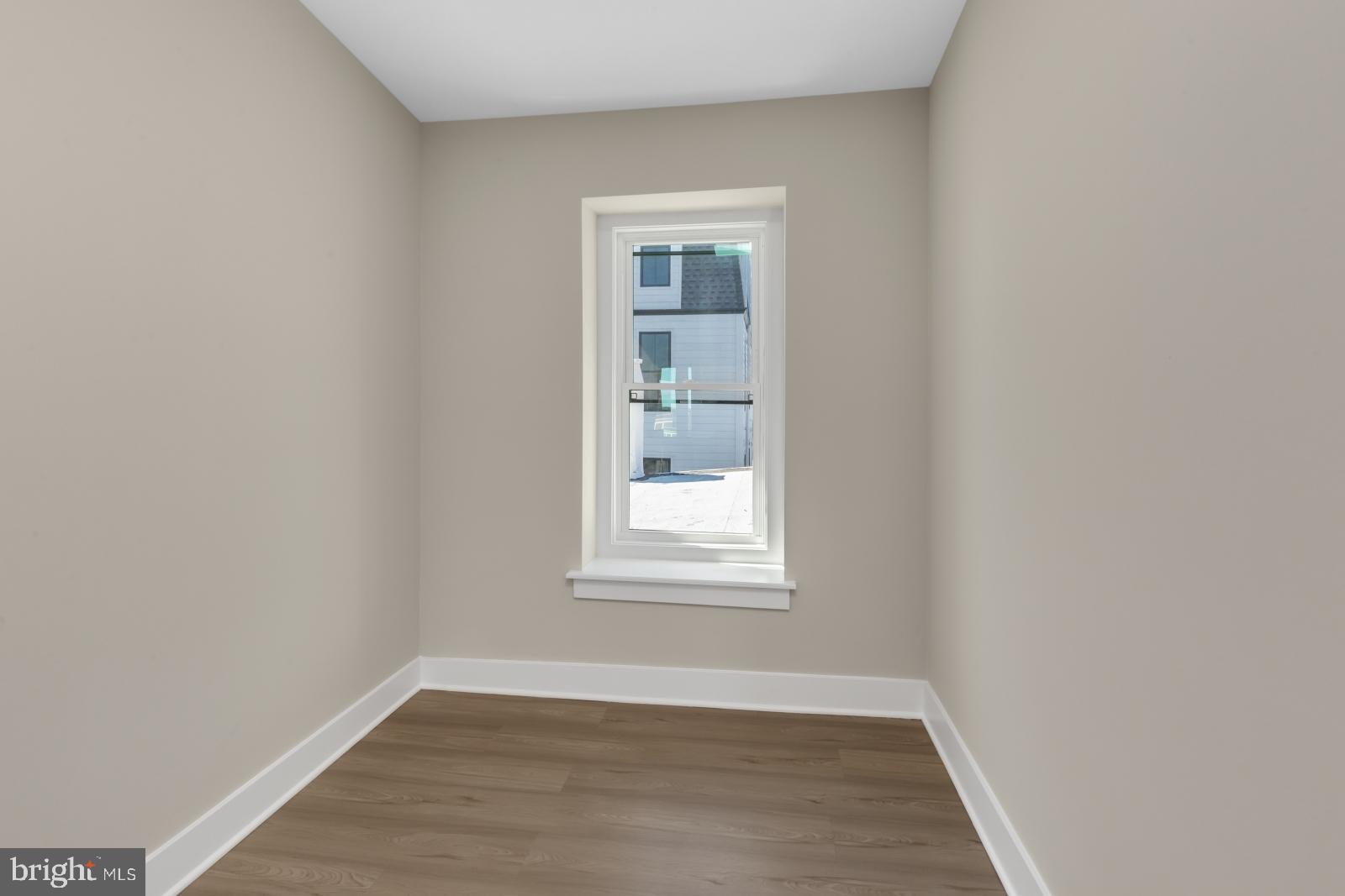 ROXBOROUGH - Residential Lease