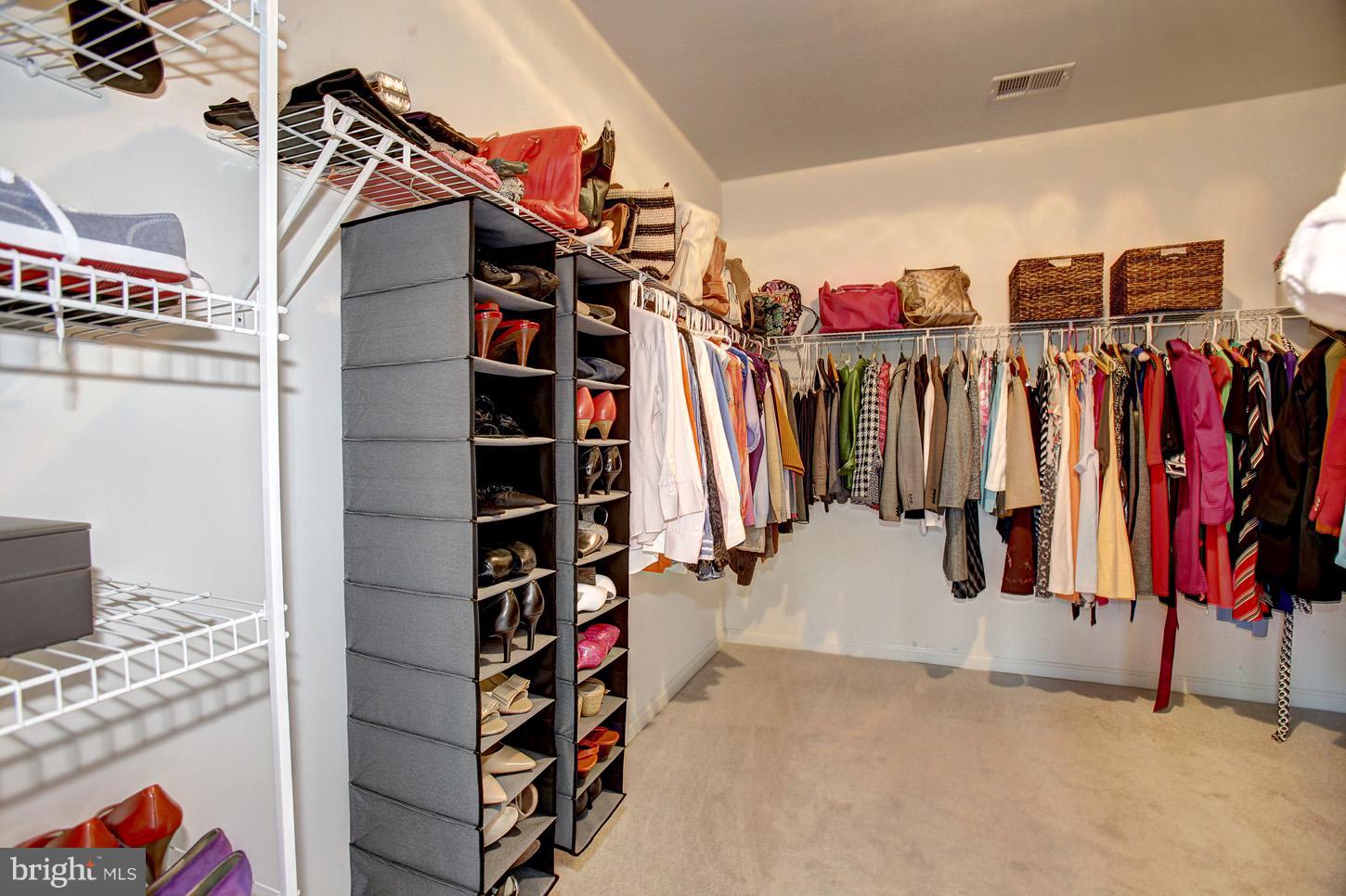 ASHBROOK VILLAGE - Residential Lease