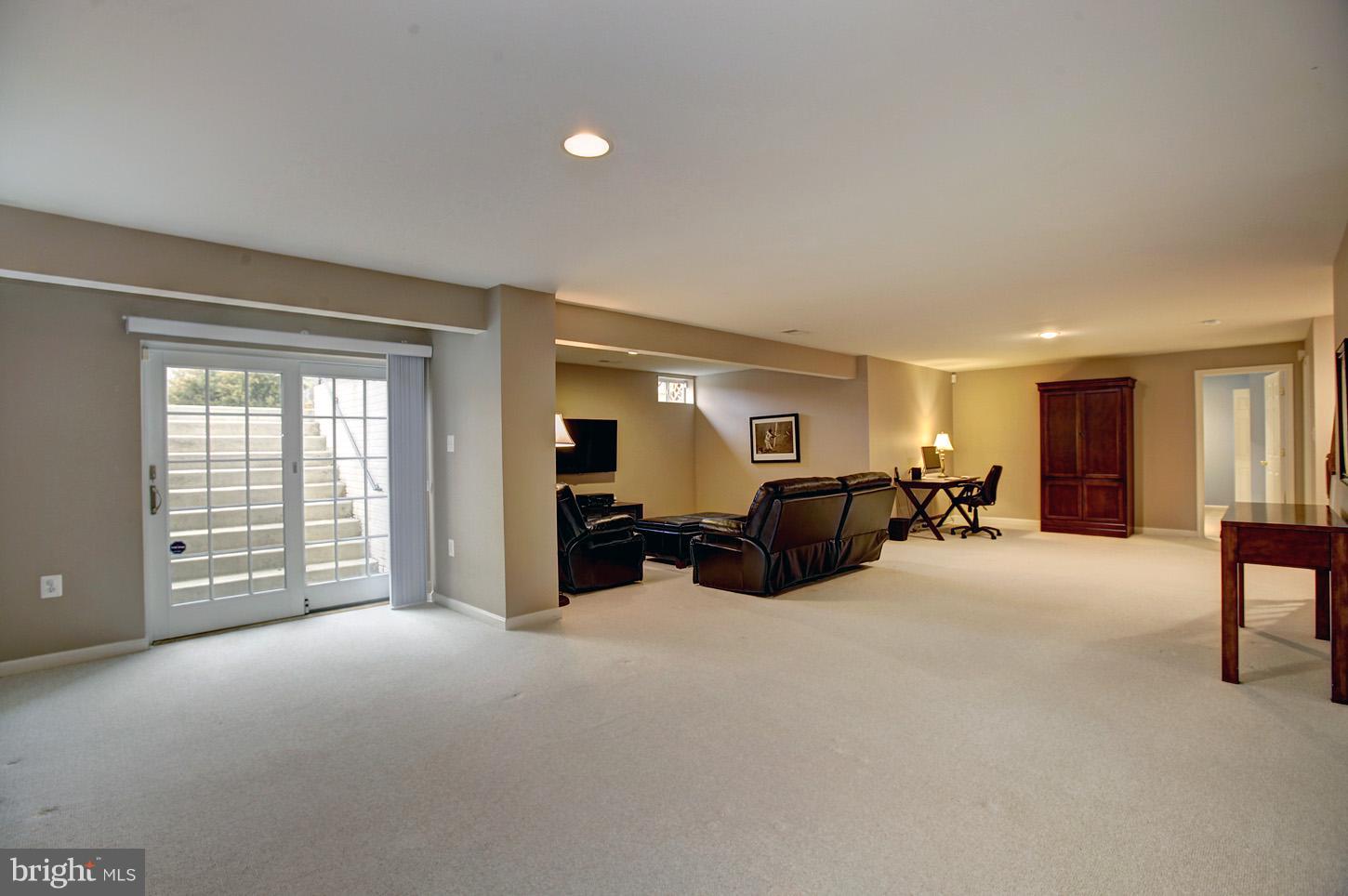 ASHBROOK VILLAGE - Residential Lease