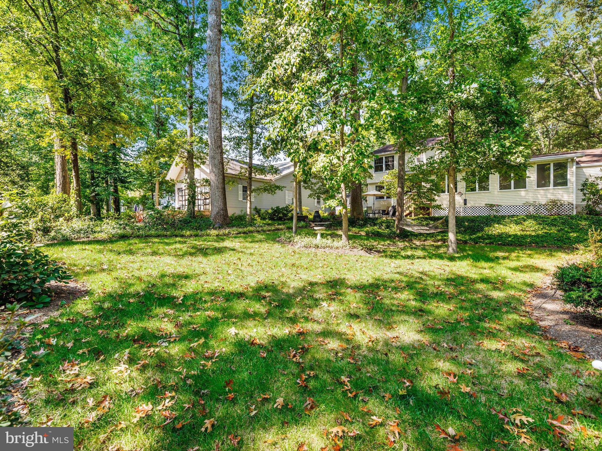 BAY HILLS - Residential