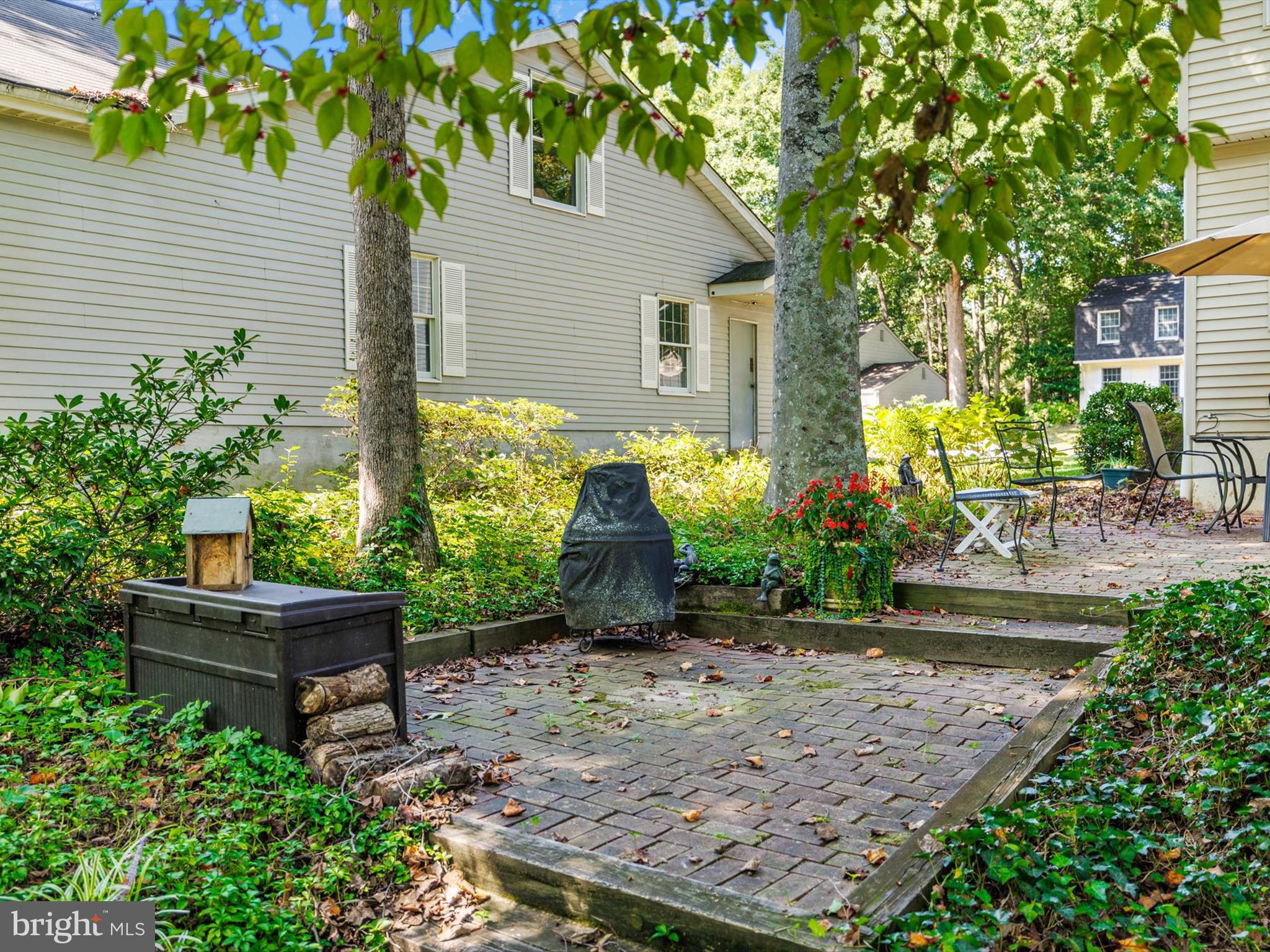 BAY HILLS - Residential