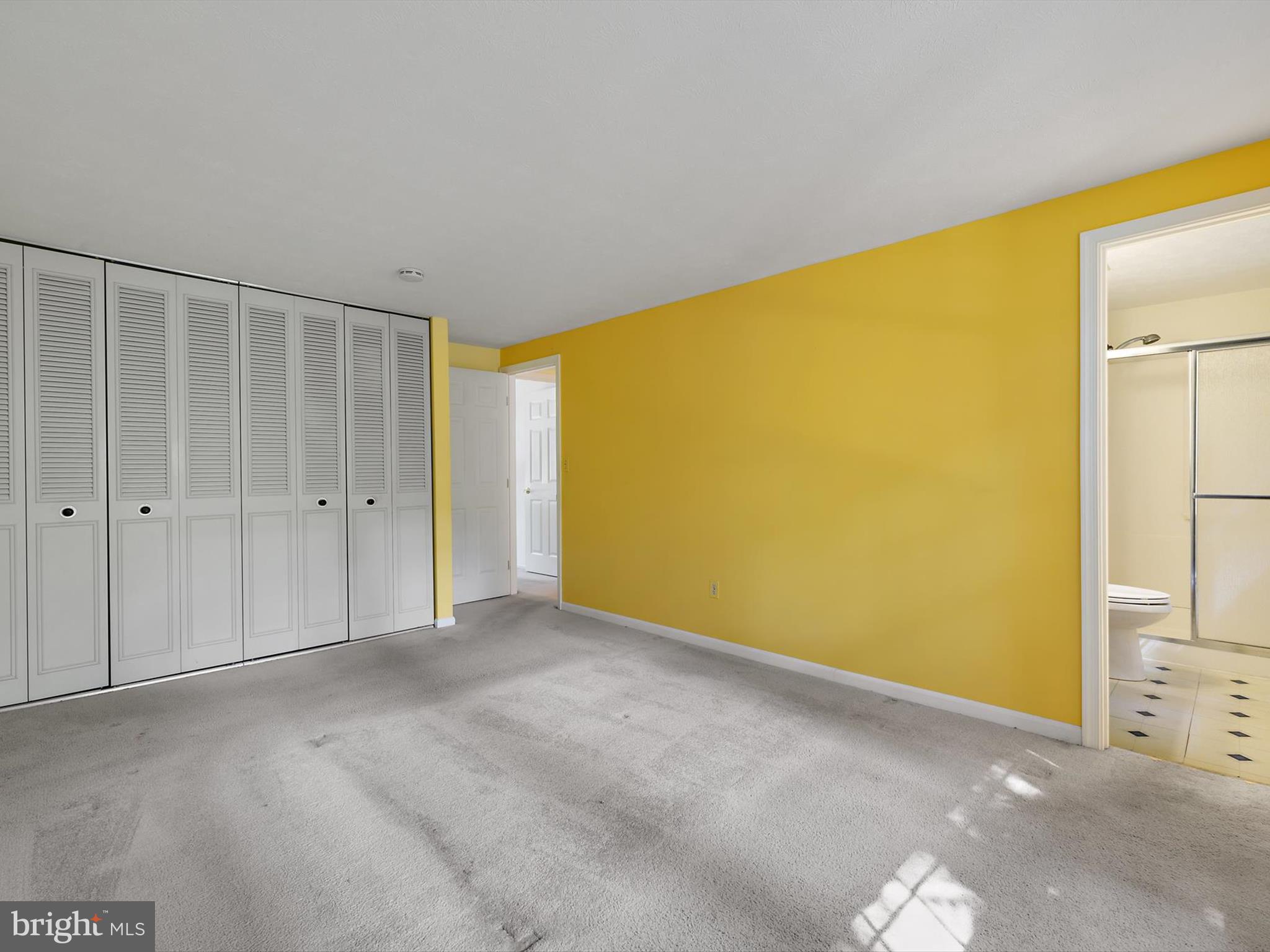 BAY HILLS - Residential