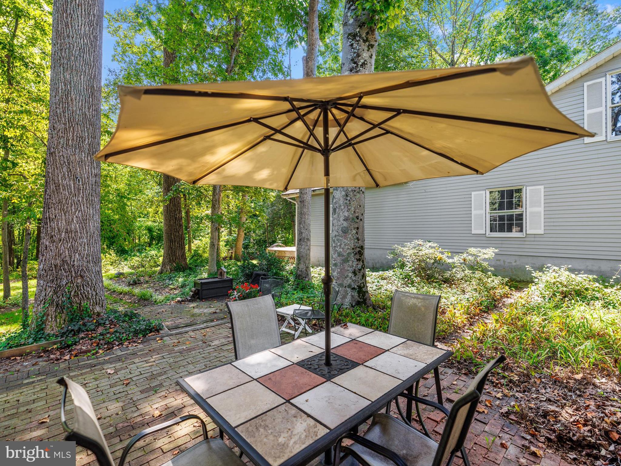 BAY HILLS - Residential