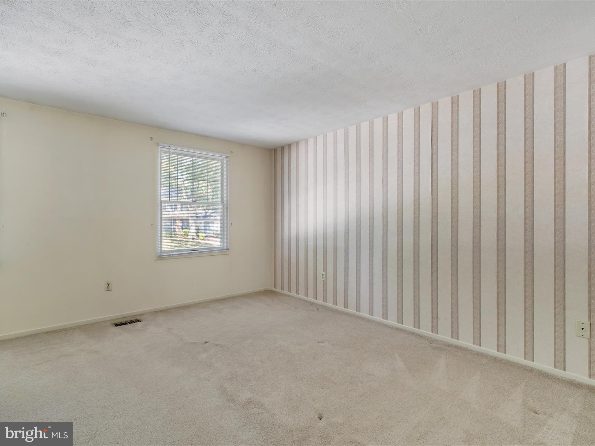 BAY HILLS - Residential