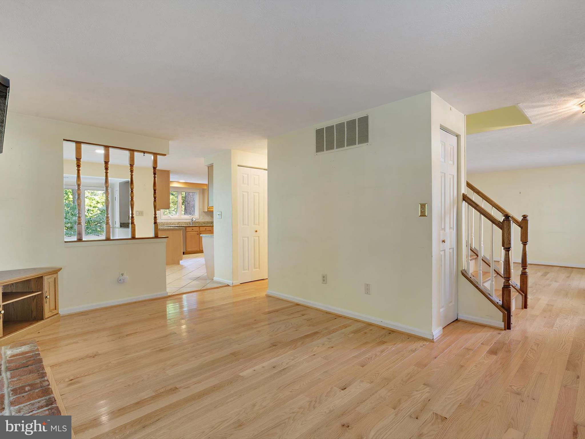 BAY HILLS - Residential