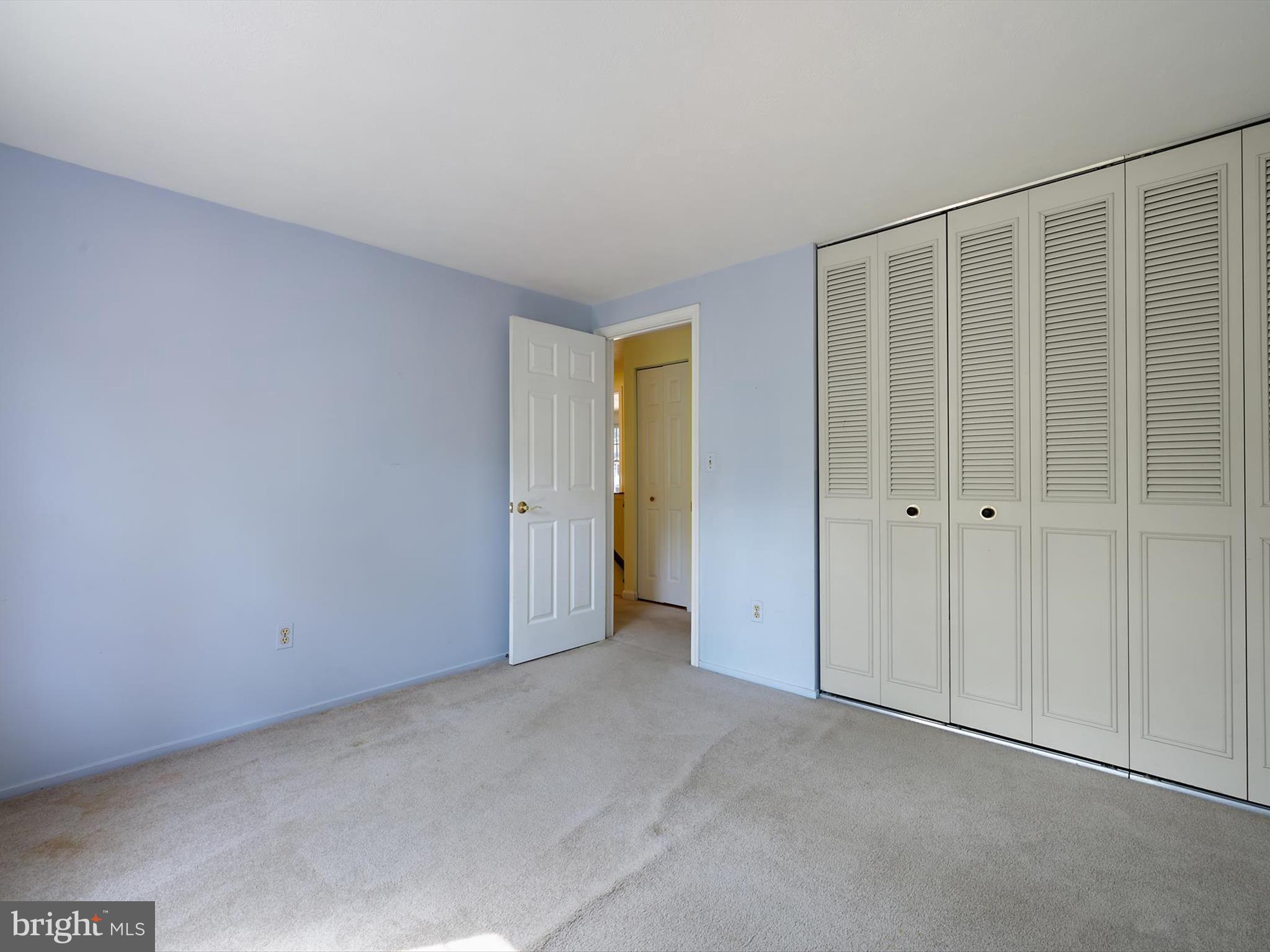 BAY HILLS - Residential