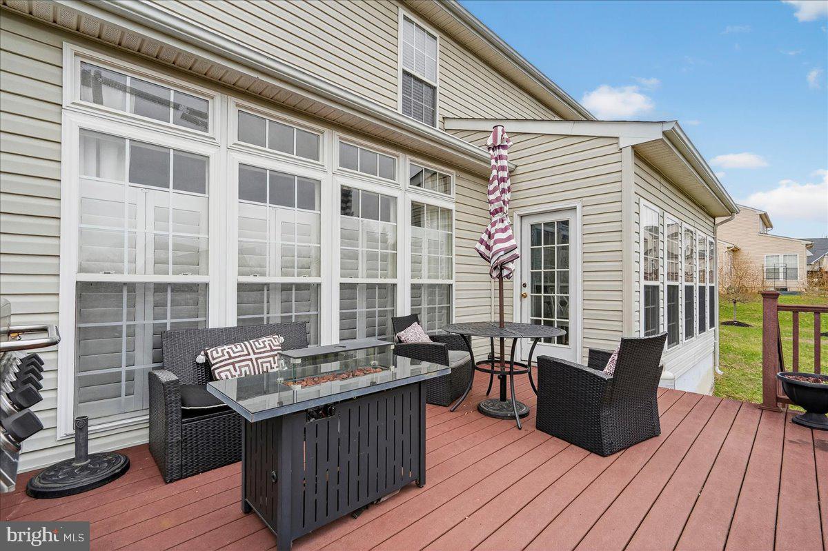 FAR HILLS FARM - Residential