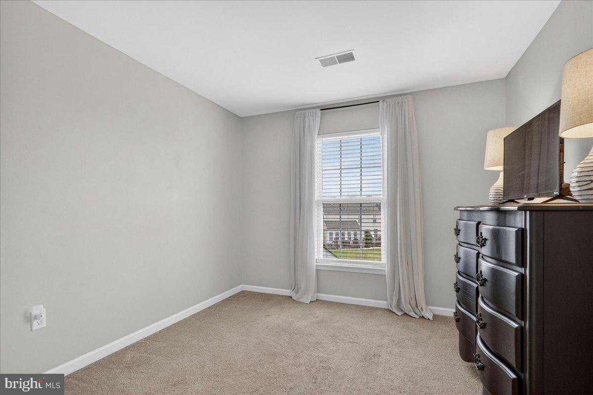 FAR HILLS FARM - Residential