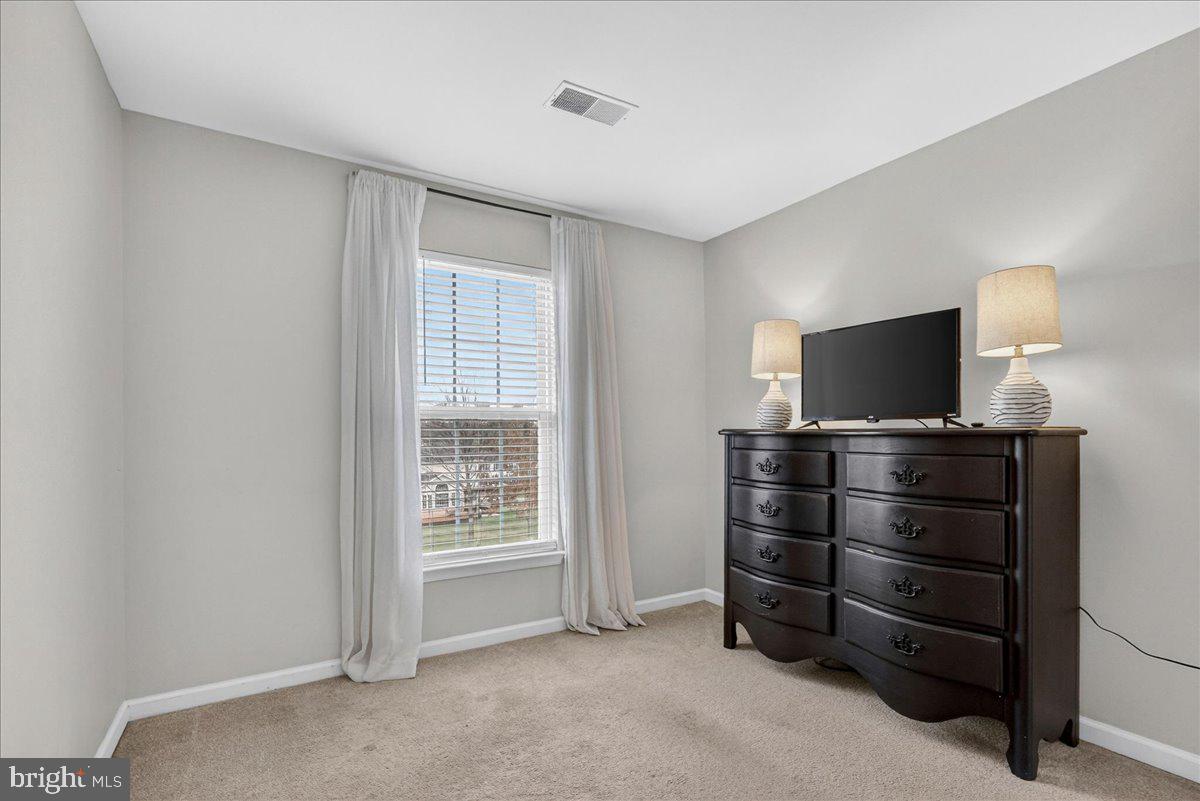 FAR HILLS FARM - Residential