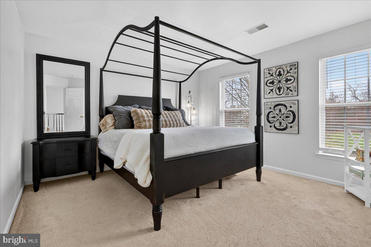 FAR HILLS FARM - Residential