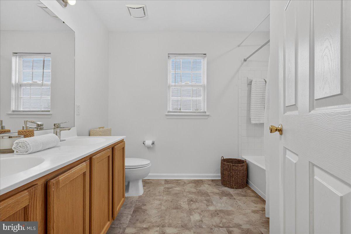 FAR HILLS FARM - Residential