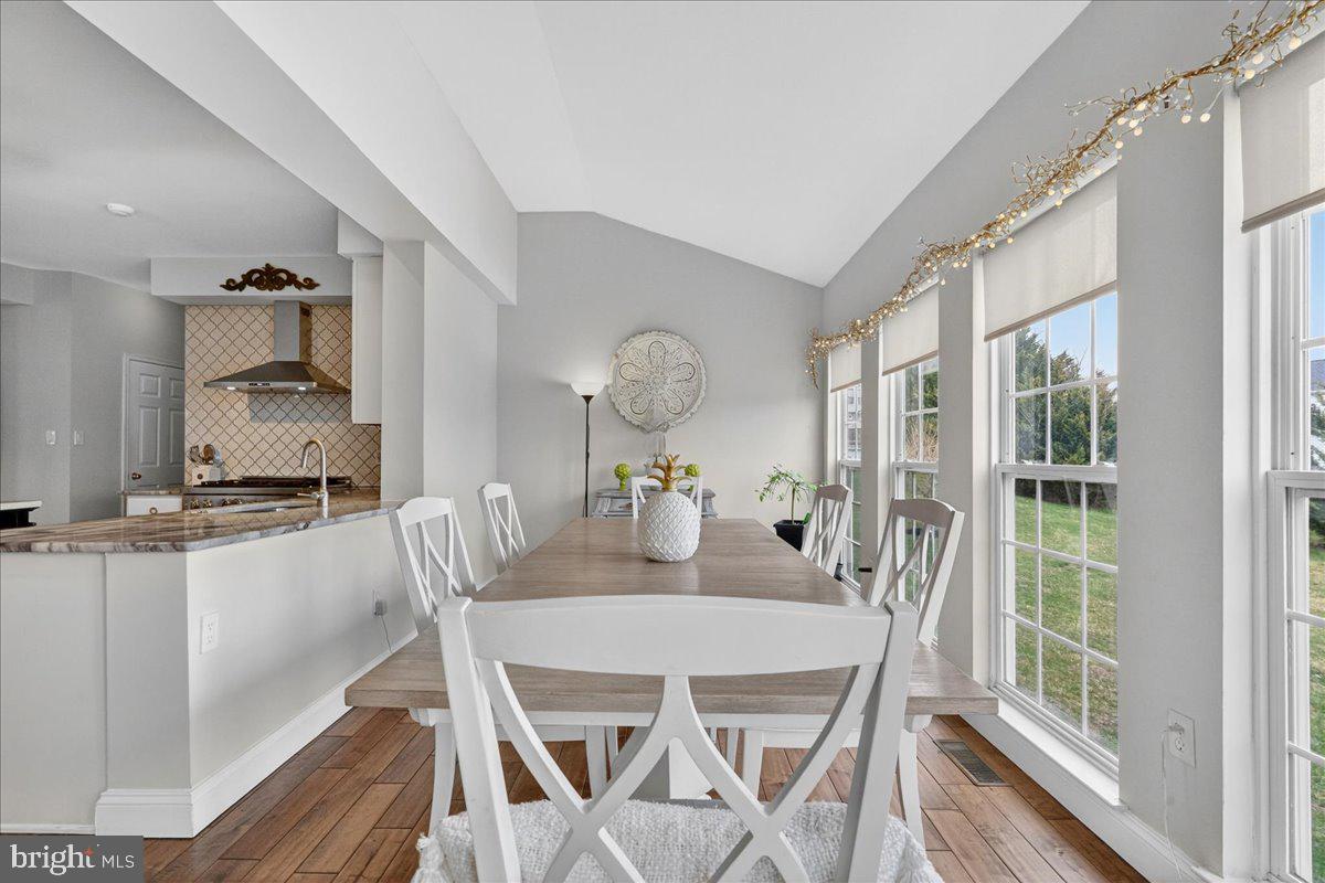 FAR HILLS FARM - Residential