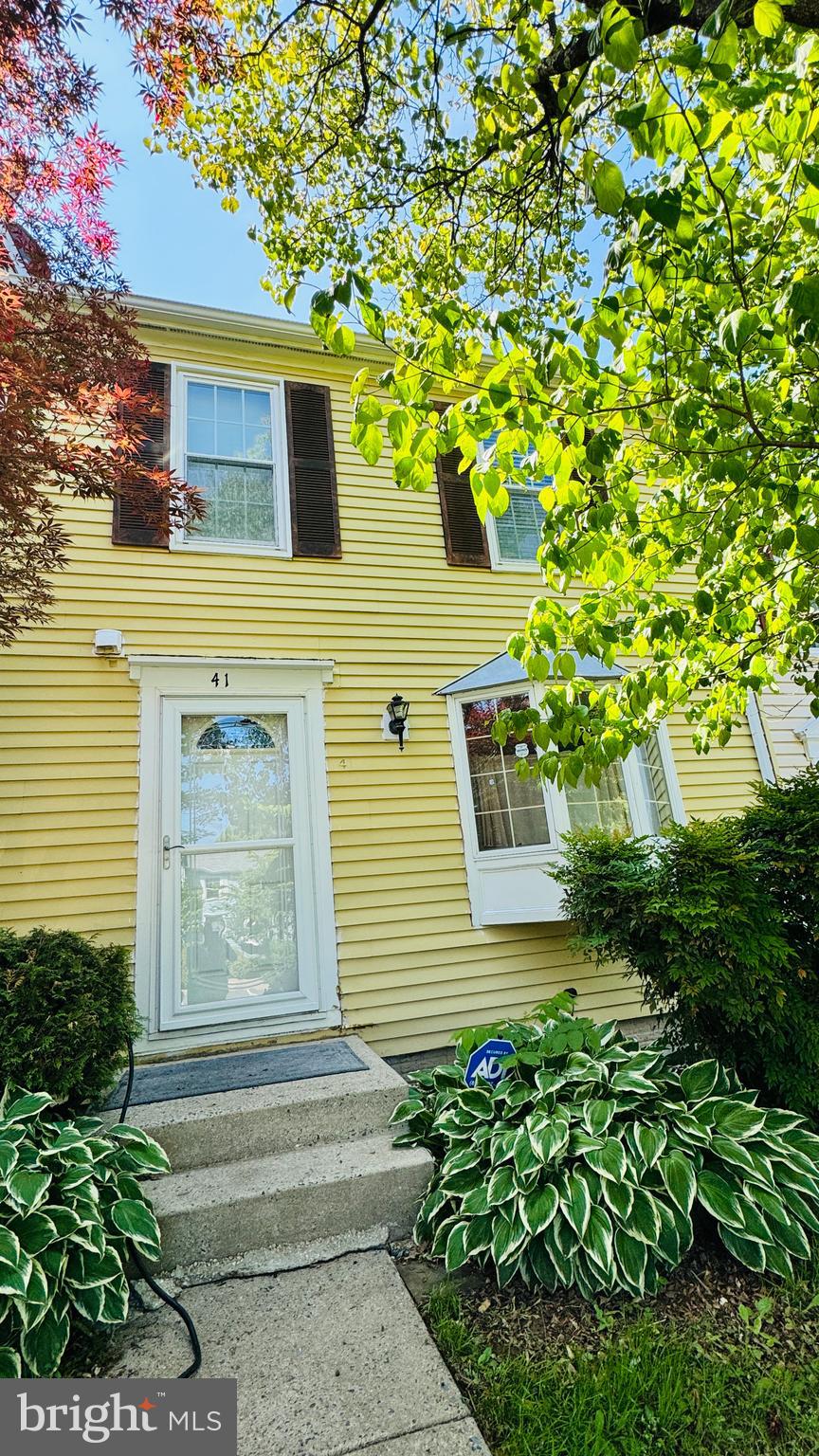 41 SHADY SPRING PLACE
