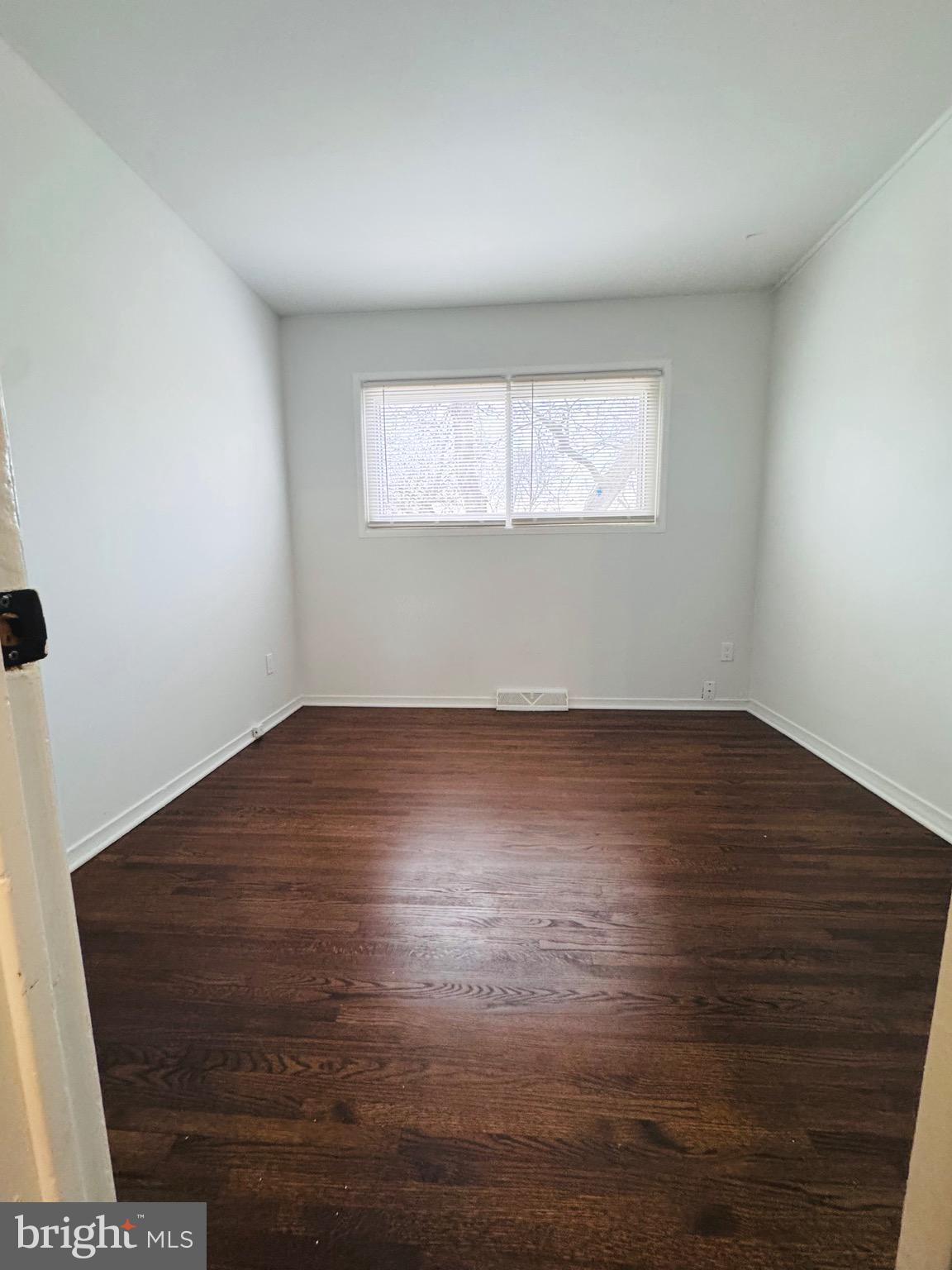 KENT VILLAGE - Residential