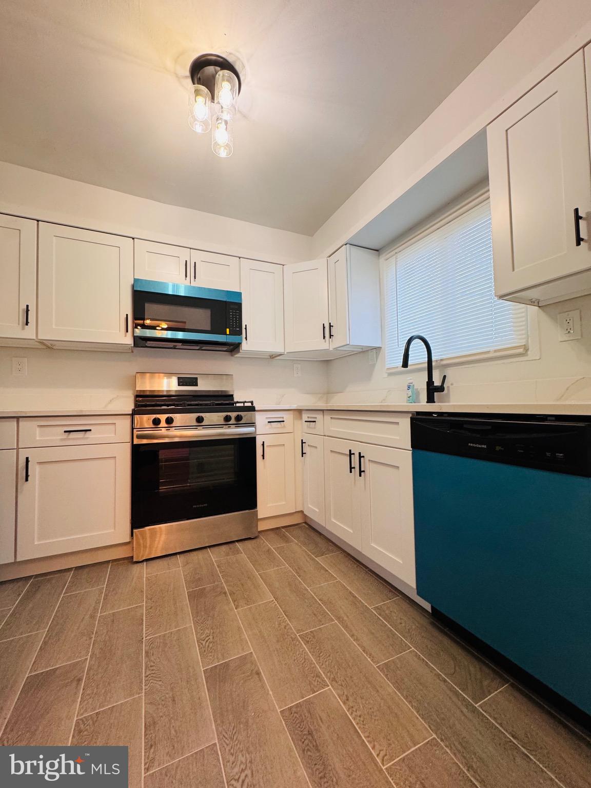 6521 COLUMBIA TERRACE