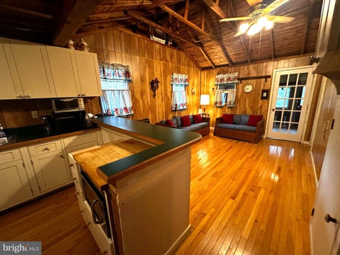 Photo for 1285 NURSERY ROAD 20