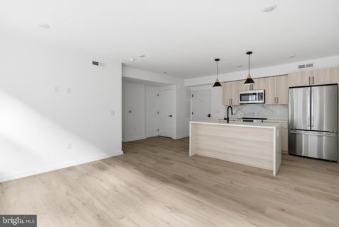 Condo For Rent - 209 New Street #4F<br/> PHILADELPHIA, PA 19106