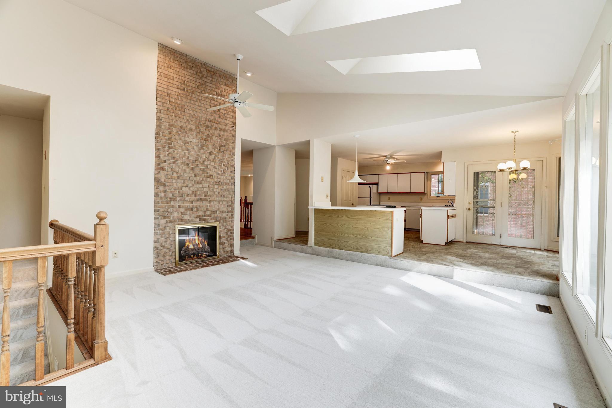 TANTALLON ON THE POTOMAC - Residential