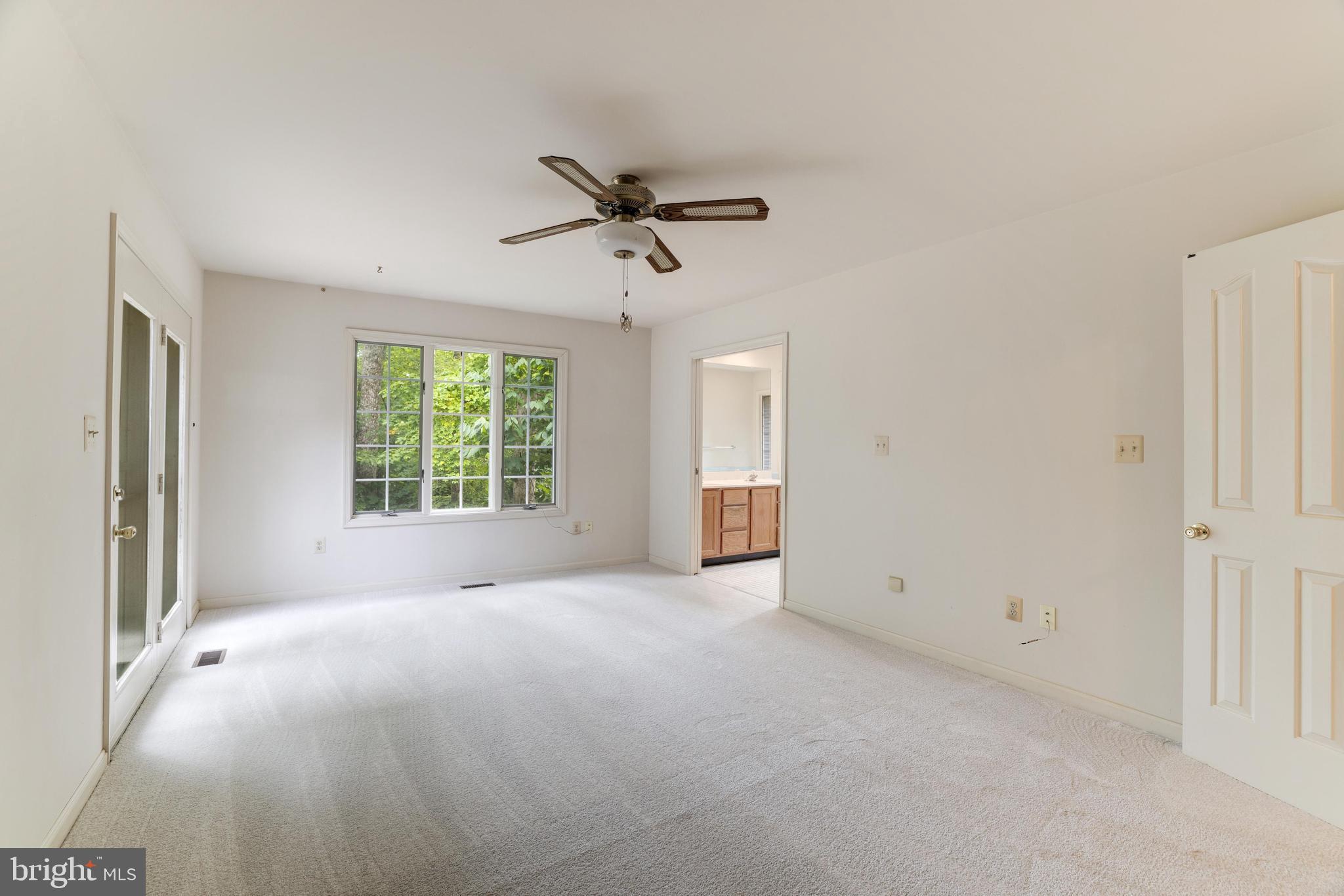 TANTALLON ON THE POTOMAC - Residential