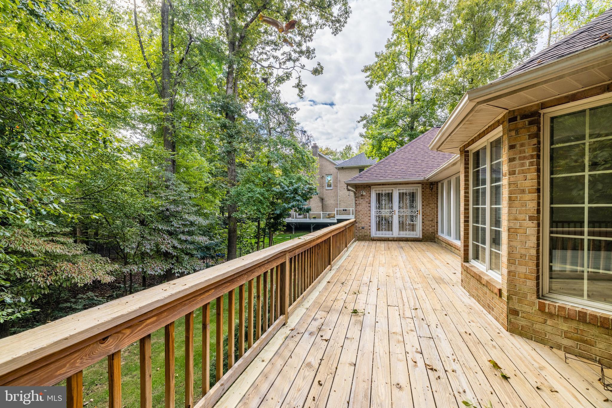 TANTALLON ON THE POTOMAC - Residential