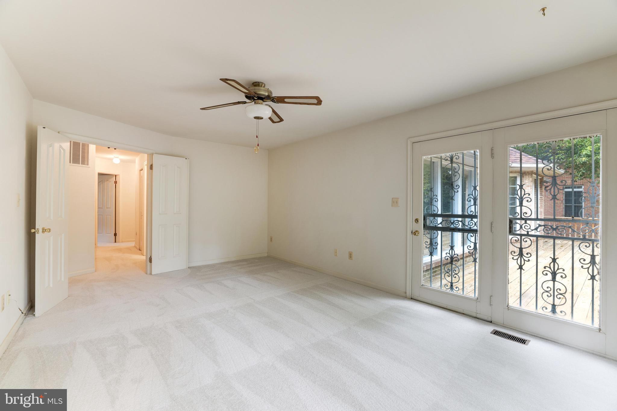 TANTALLON ON THE POTOMAC - Residential