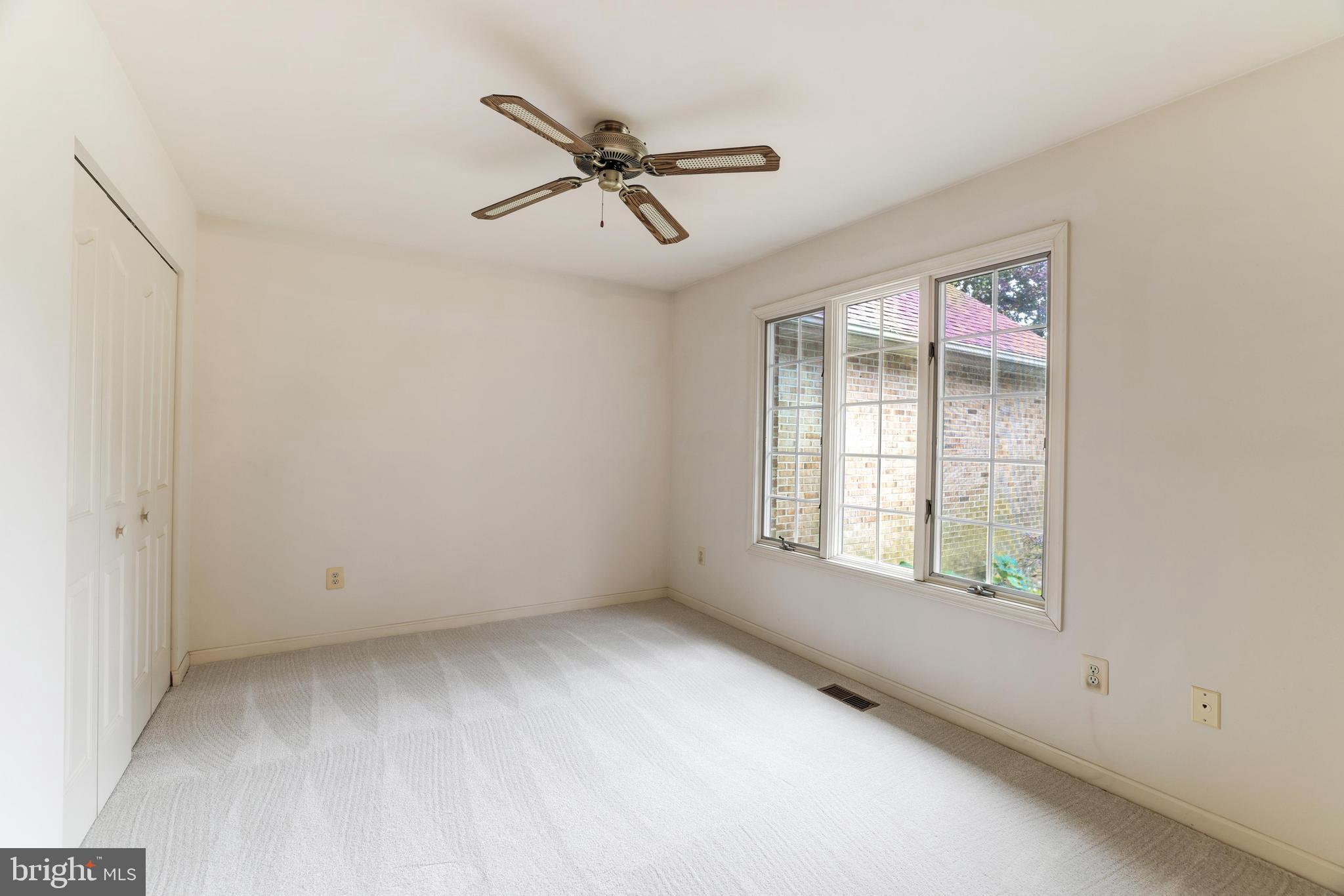 TANTALLON ON THE POTOMAC - Residential