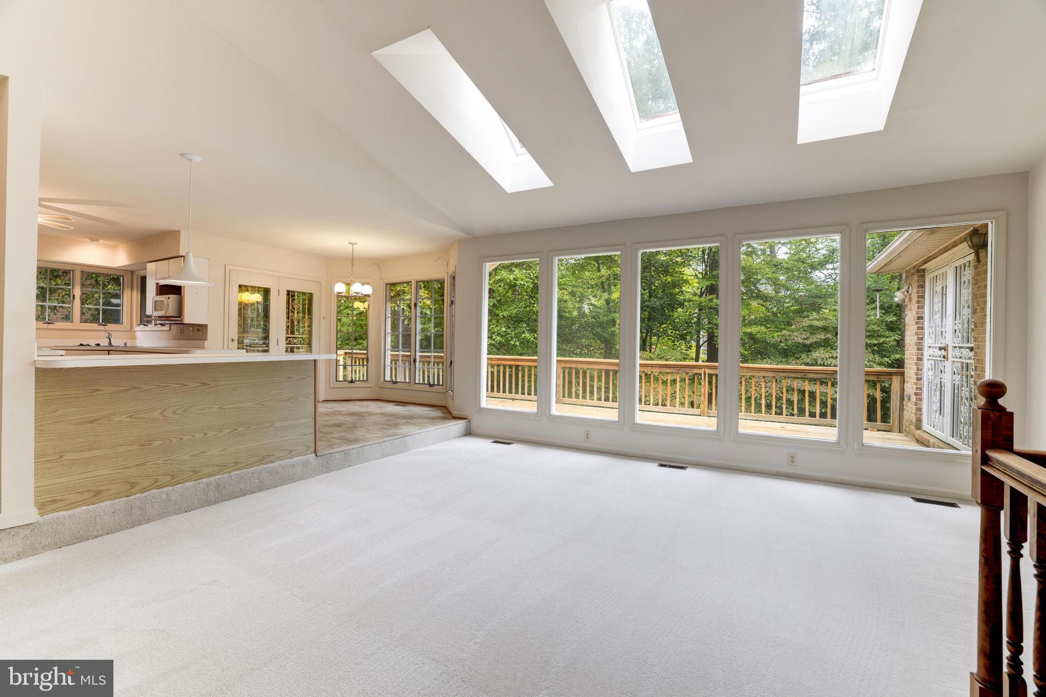 TANTALLON ON THE POTOMAC - Residential