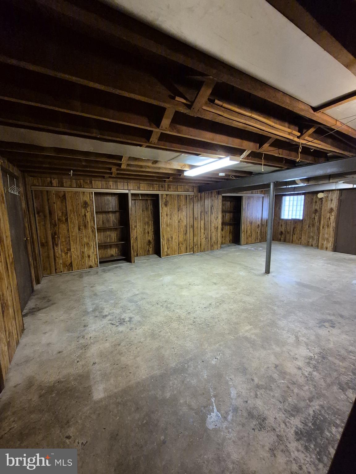 WEST HILLS - Residential