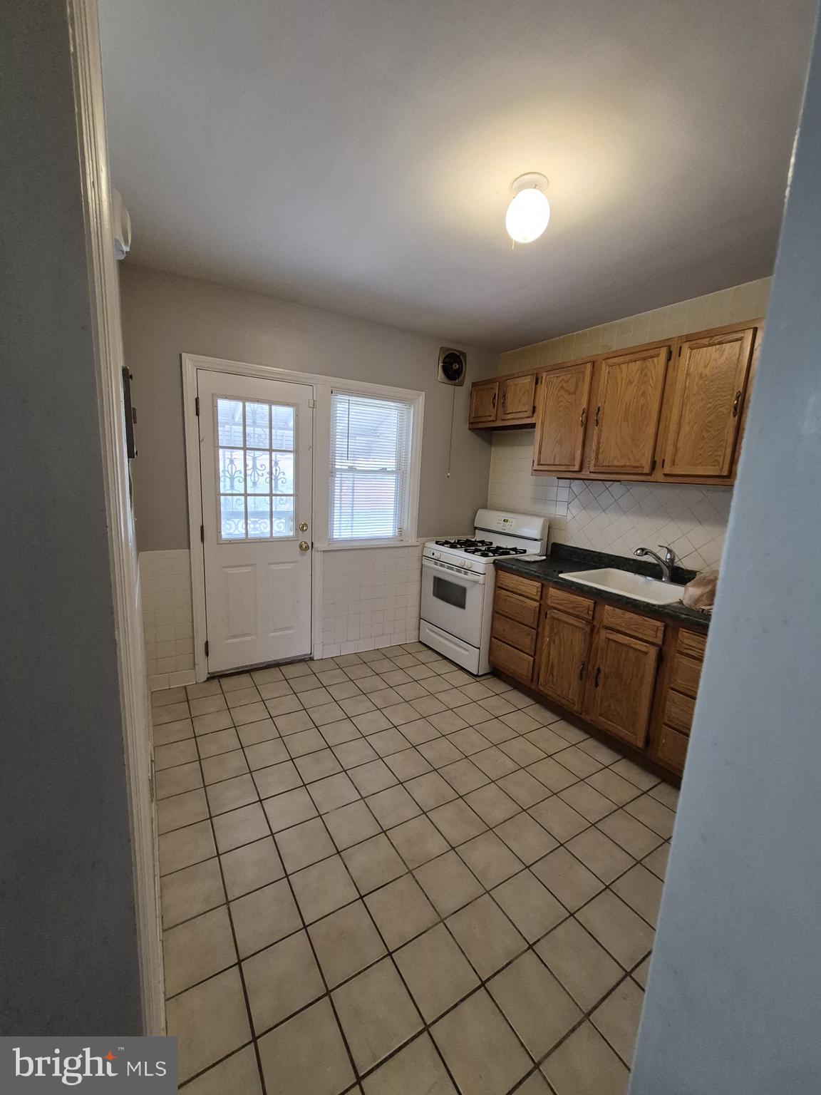 WEST HILLS - Residential