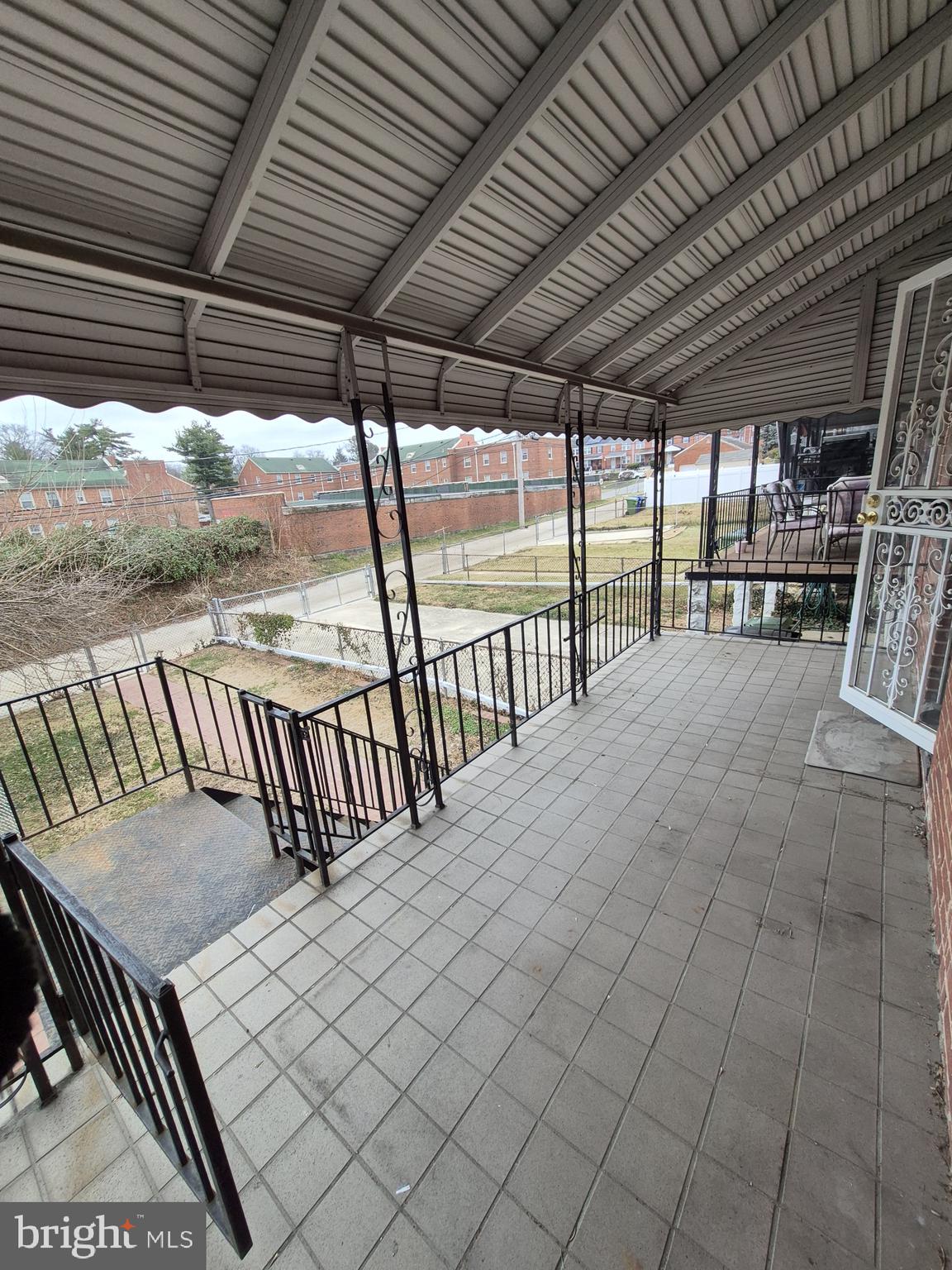 WEST HILLS - Residential