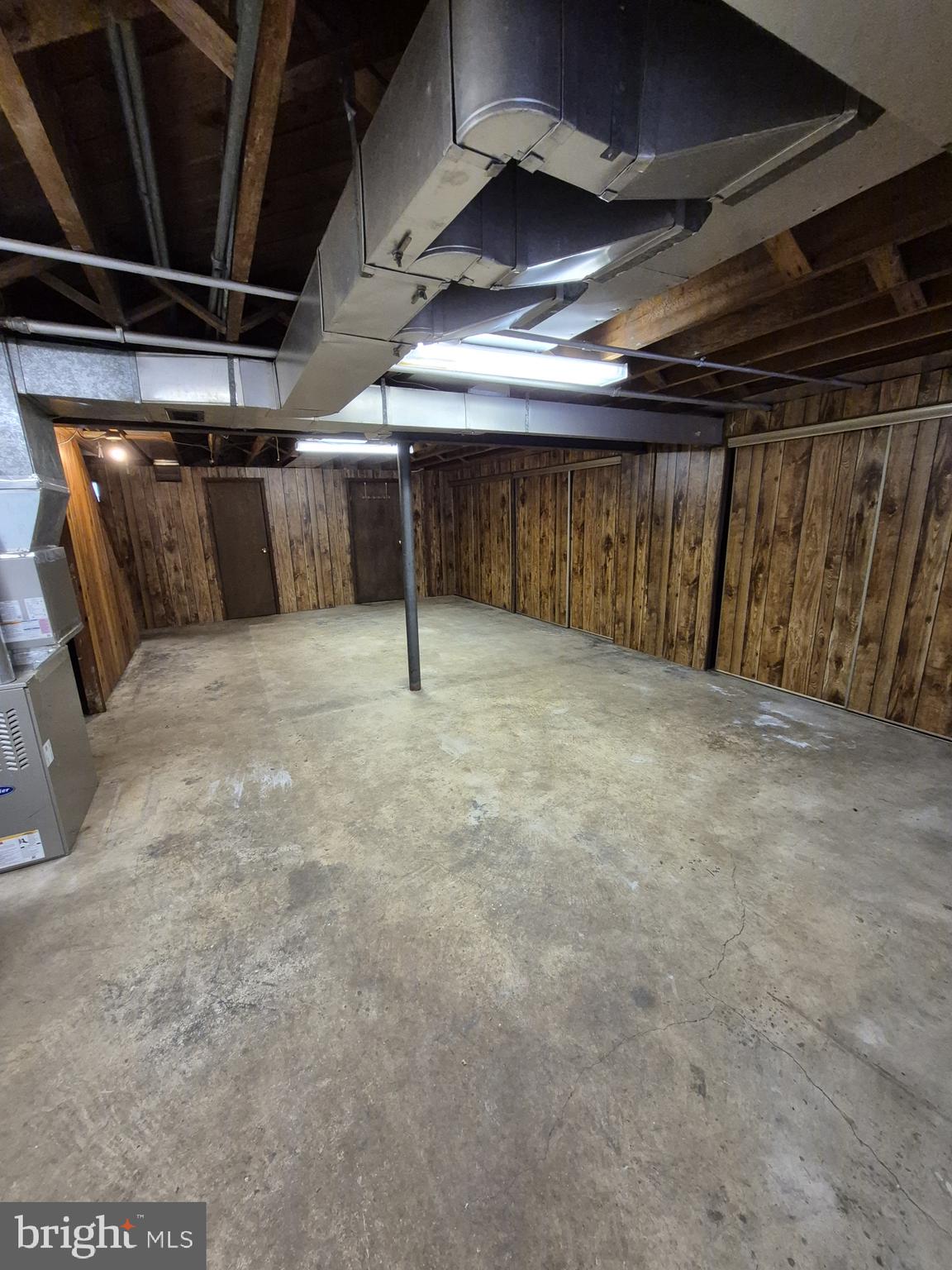 WEST HILLS - Residential