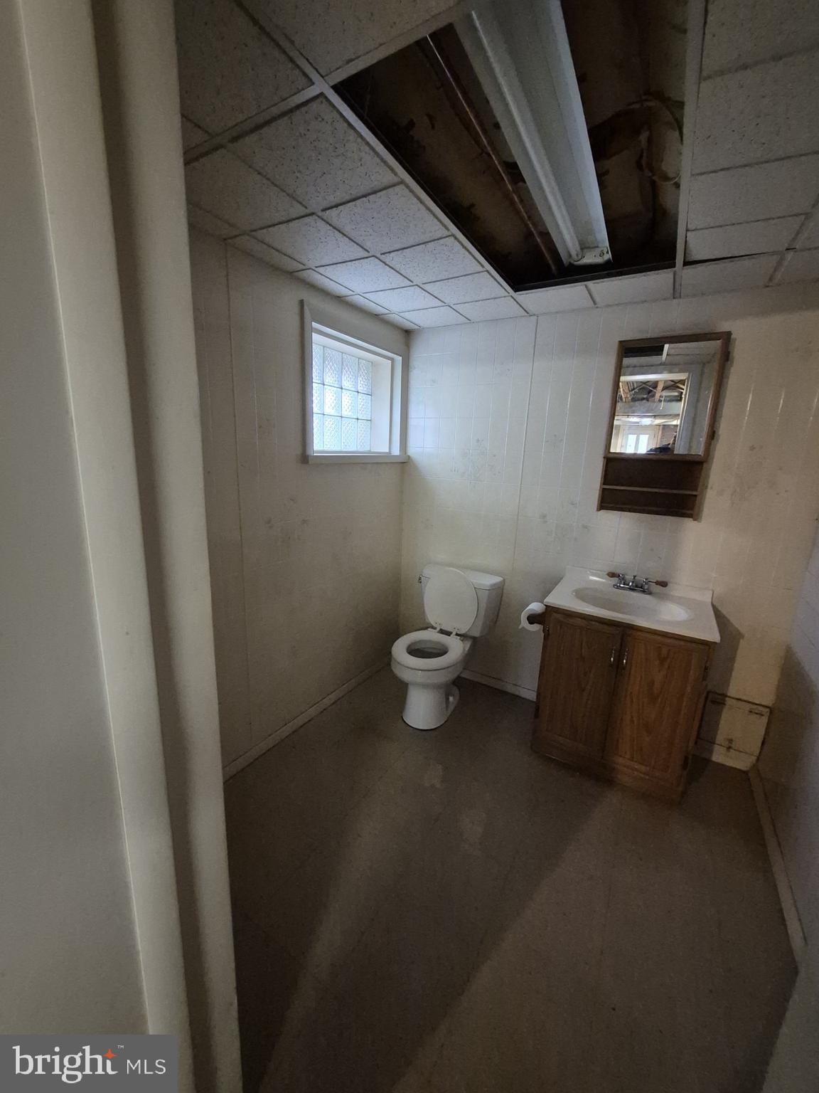 WEST HILLS - Residential