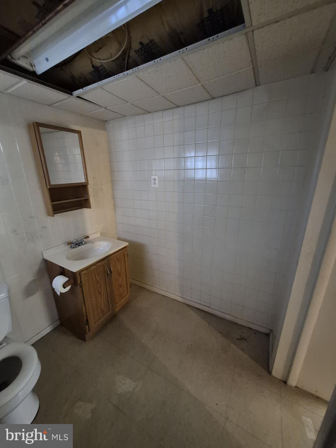 WEST HILLS - Residential